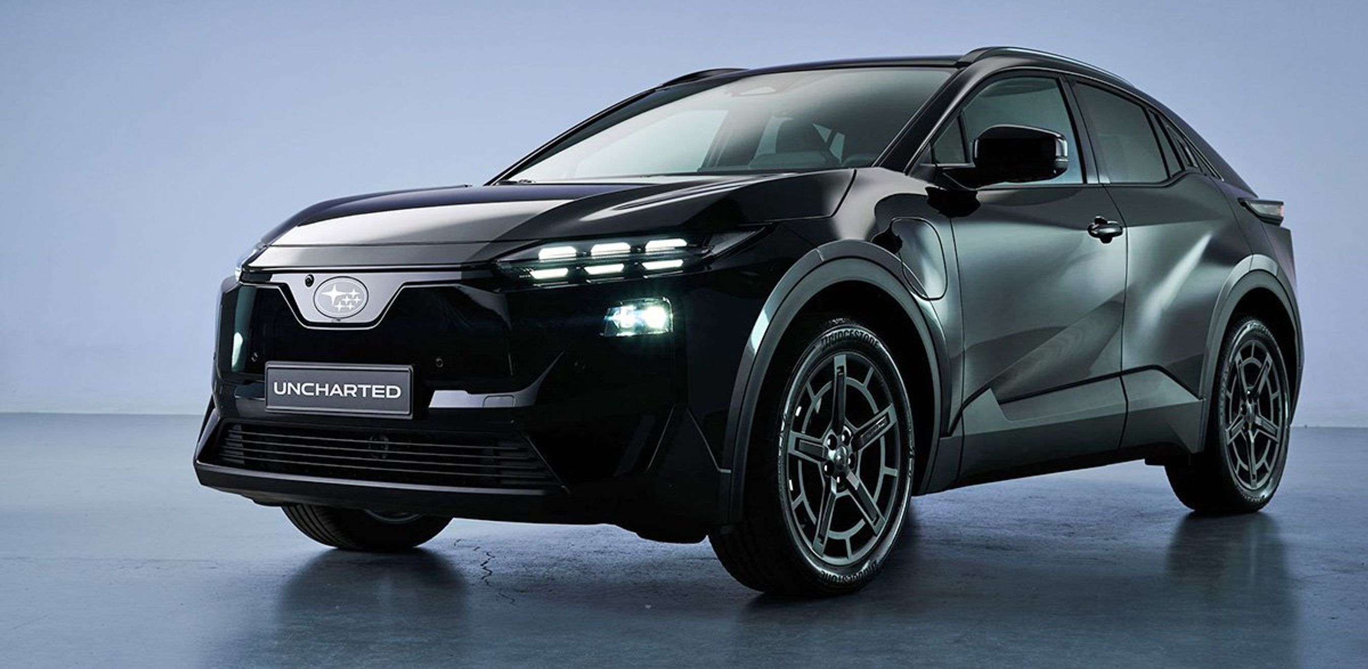 Mørk Subaru Uncharted i studie.