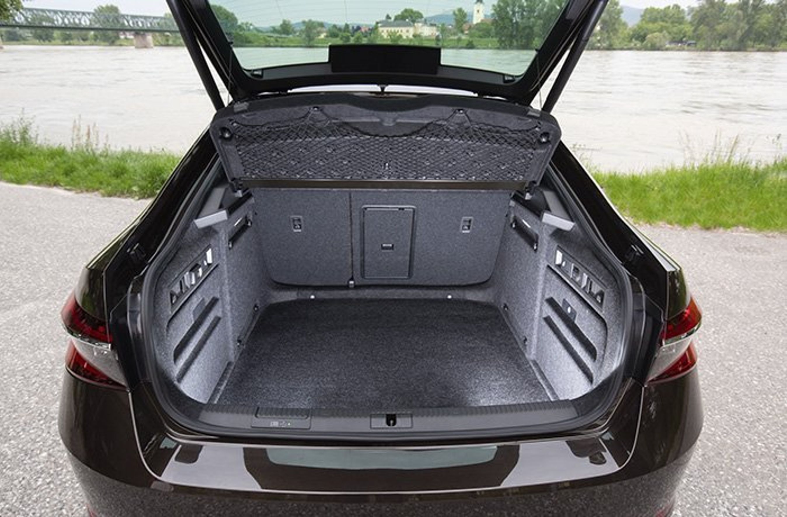 Bagagerum i sedanudgaven af Skoda Superb er også stort