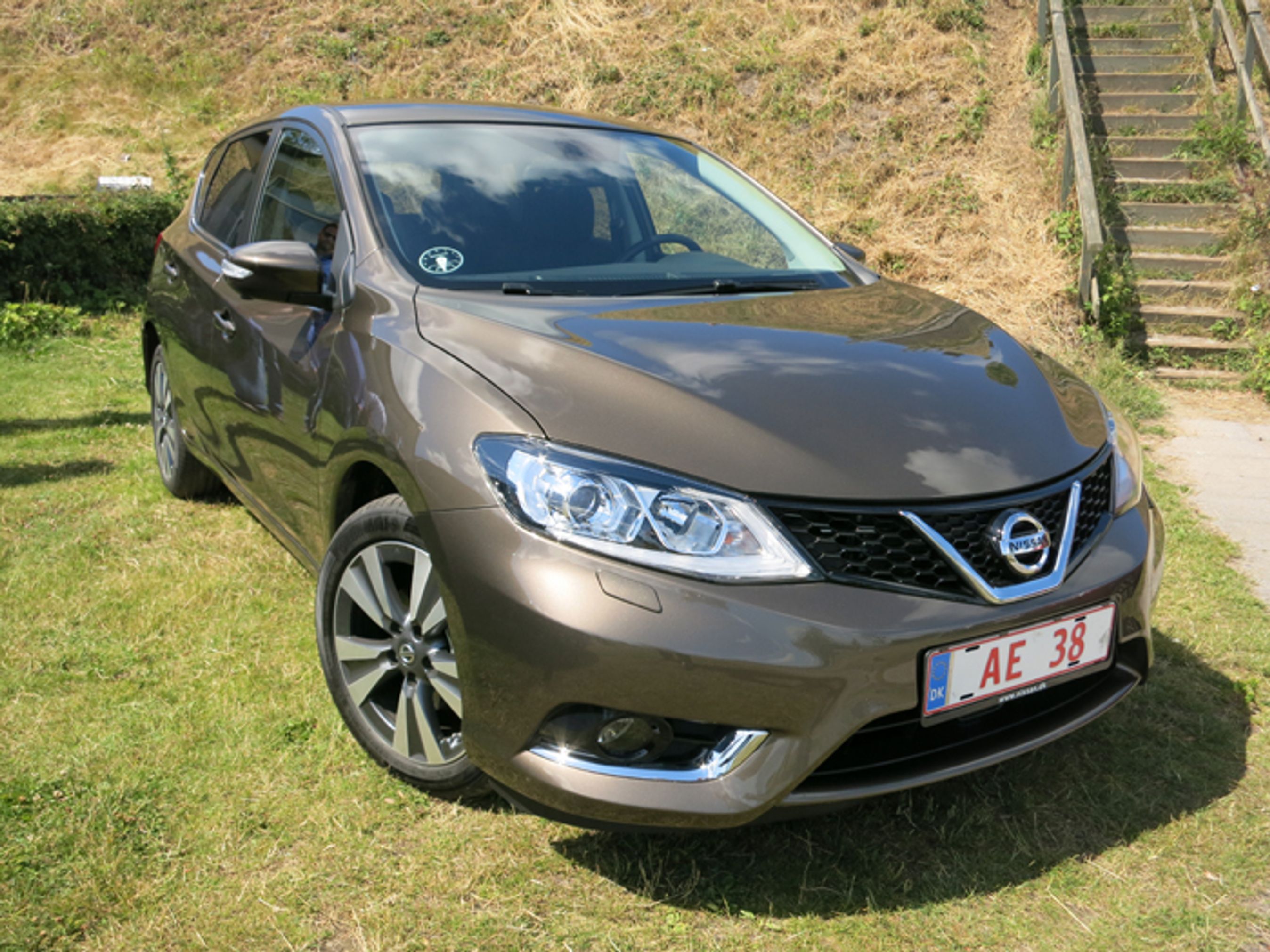 Nissan Pulsar skal tage kampen op med de mere traditionelle biler i Golf-klassen.