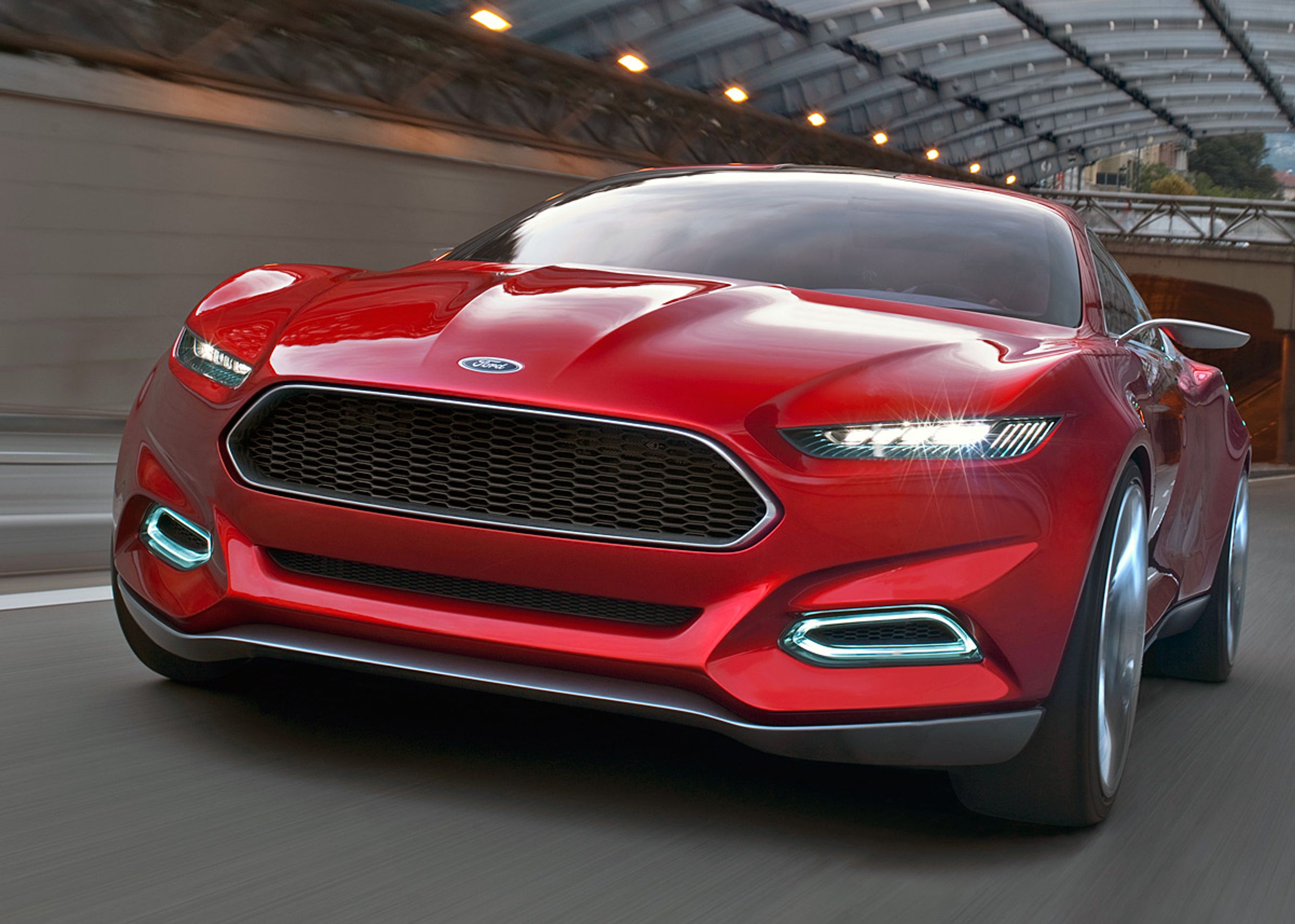 De store markante træk i fronten vil gå igen på kommende modeller. Første gang på den næste Mondeo.