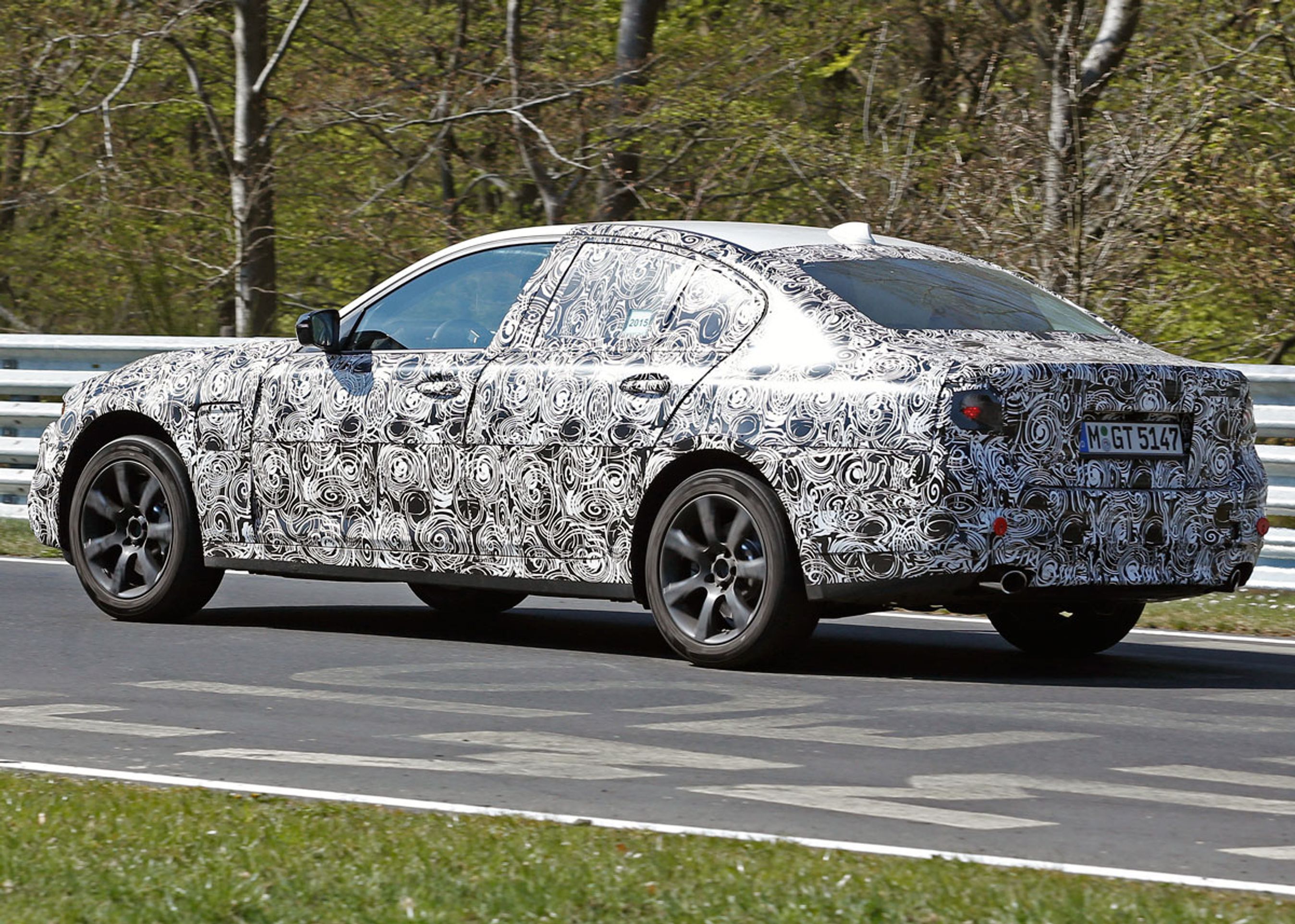 Den næste 5-serie bliver formentlig lettere end dagens model, bl.a. i kraft af kulfibermaterialer. 