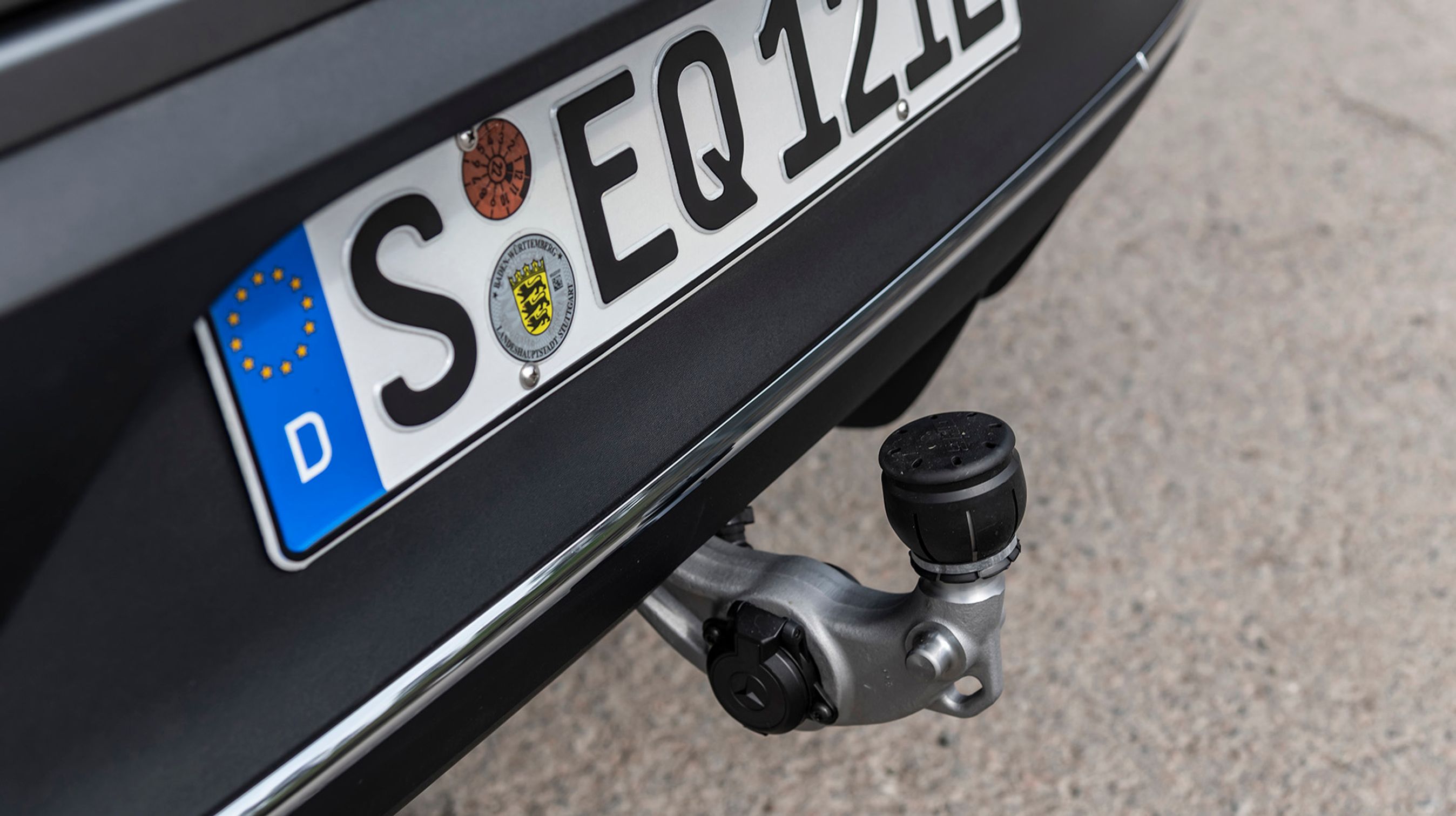 Et elektrisk manøvreret anhængertræk koster 22.395 kr. ekstra. Bilen må trække op til 1.800 kg .