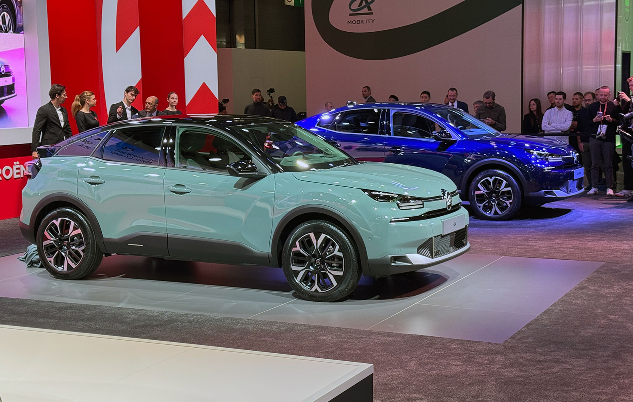 Citroën C4 og C4X har fået et ret synligt facelift, men teknisk er der ikke sket så meget. 