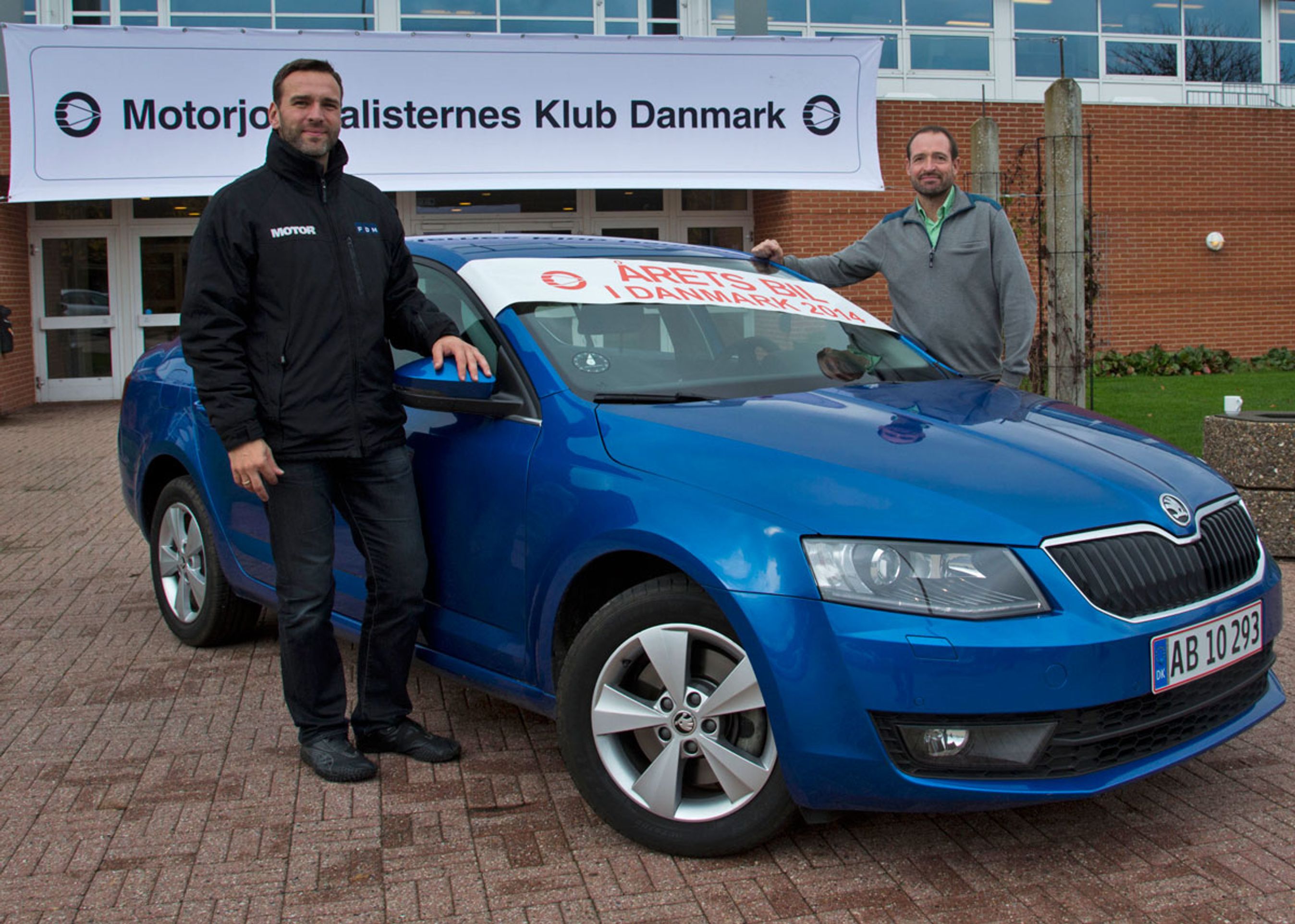 Karsten Meyland Lemche og Torben Arent var i år Motors to jurymedlemmer. Bilteknisk redaktør Søren W. Rasmussen sidder i den europæiske Car of the Year-jury.