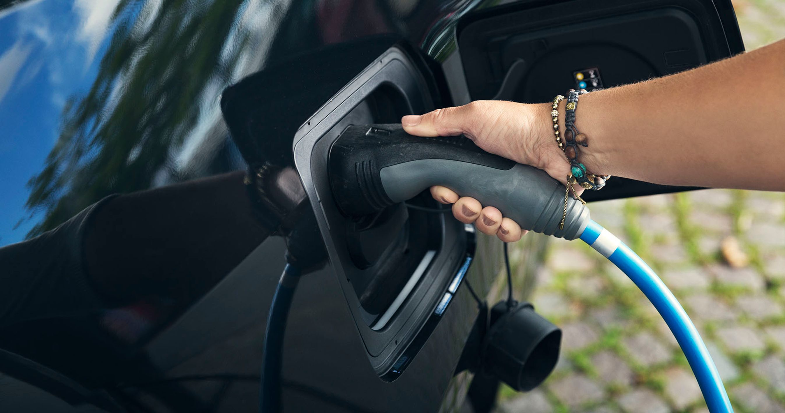 Du kan spare tusindvis af kroner ved at vælge den rigtige ladeløsning for dig