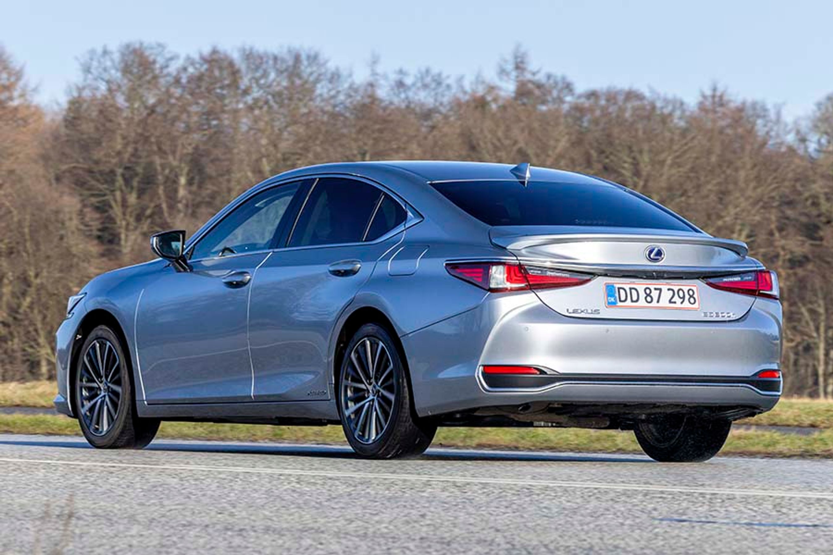 Lexus ES 300h set bagfra