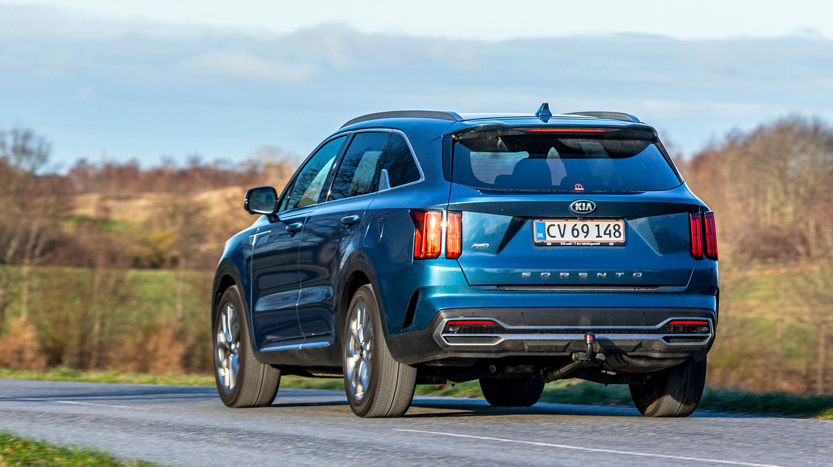 Den enorme firehjulstrækker må trække op til 2.500 kg i denne diesel-drevne version.