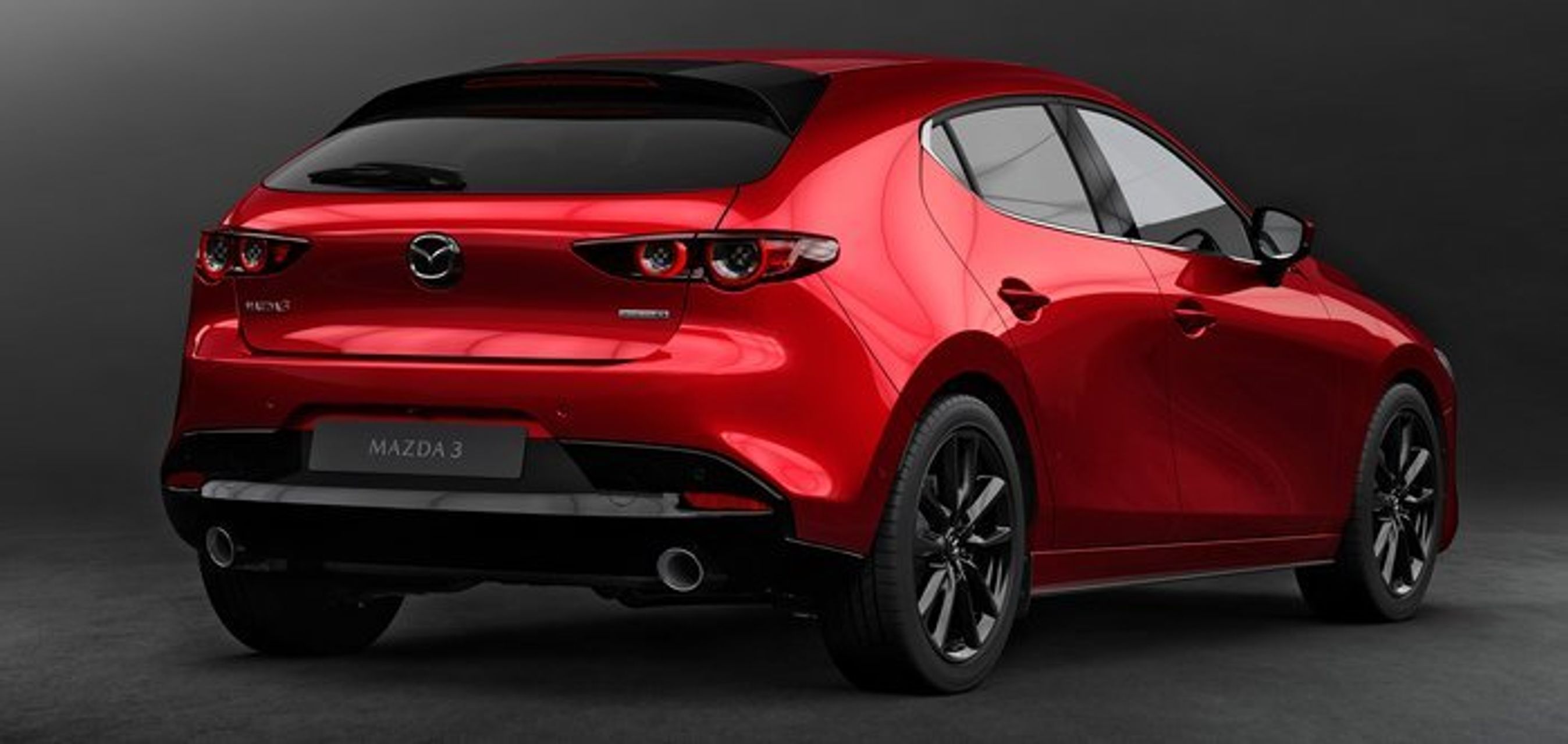 Den femdørs set bagfra.