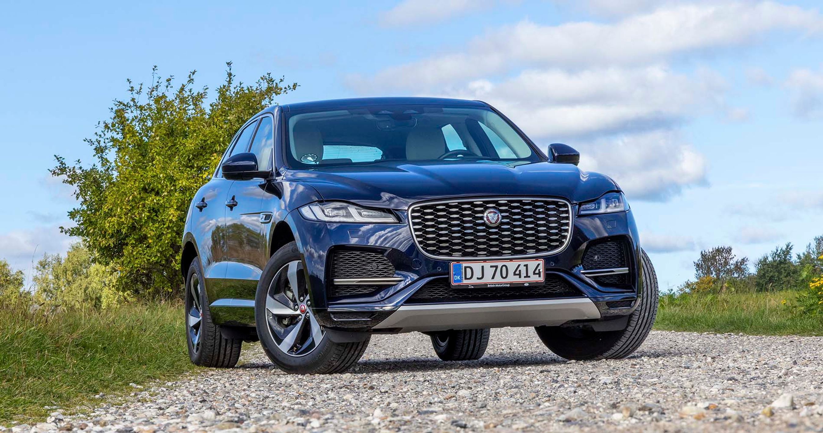 Jaguar F-Pace set forfra