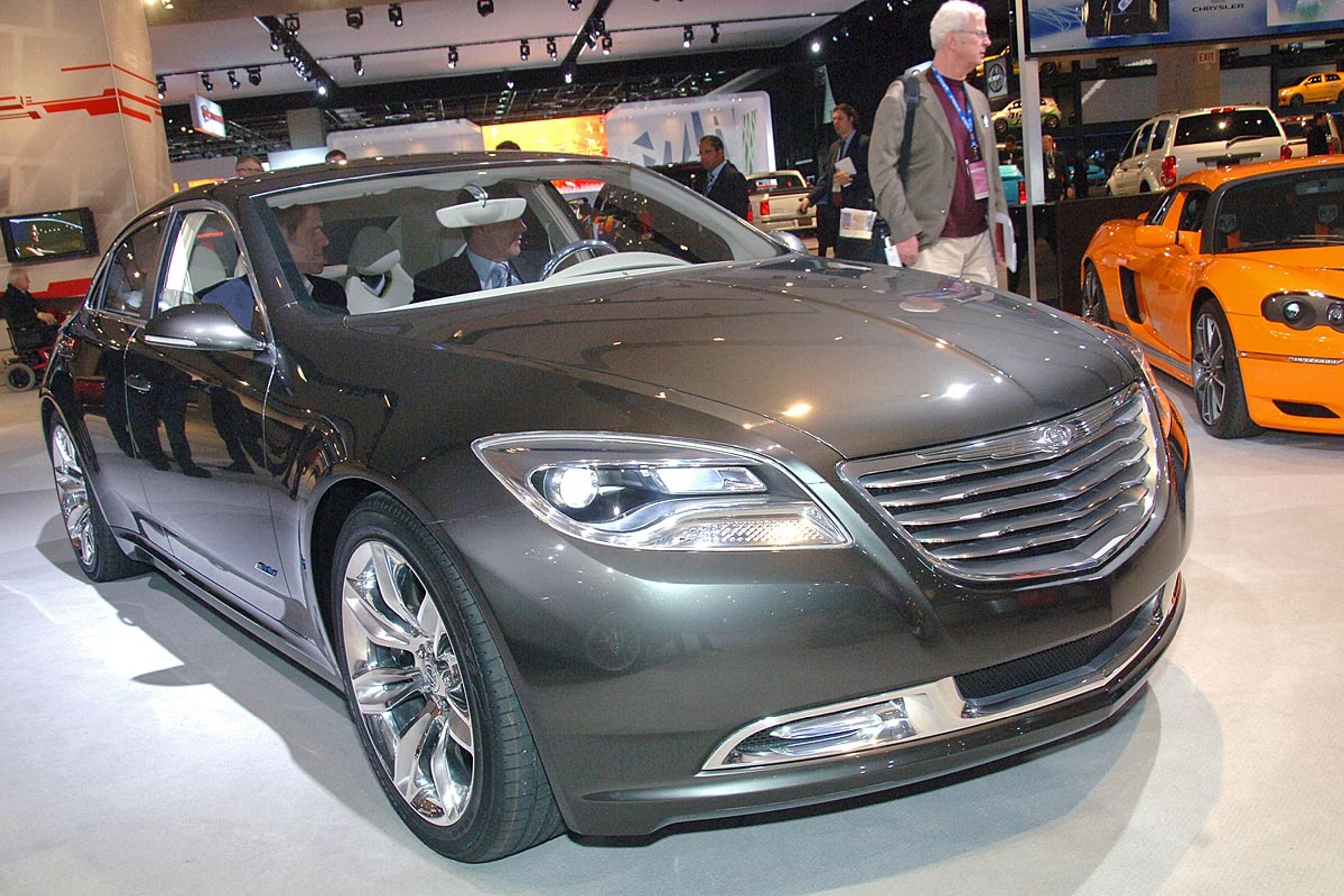Chrysler 200C bliver den første bil med nitrins automatgear.