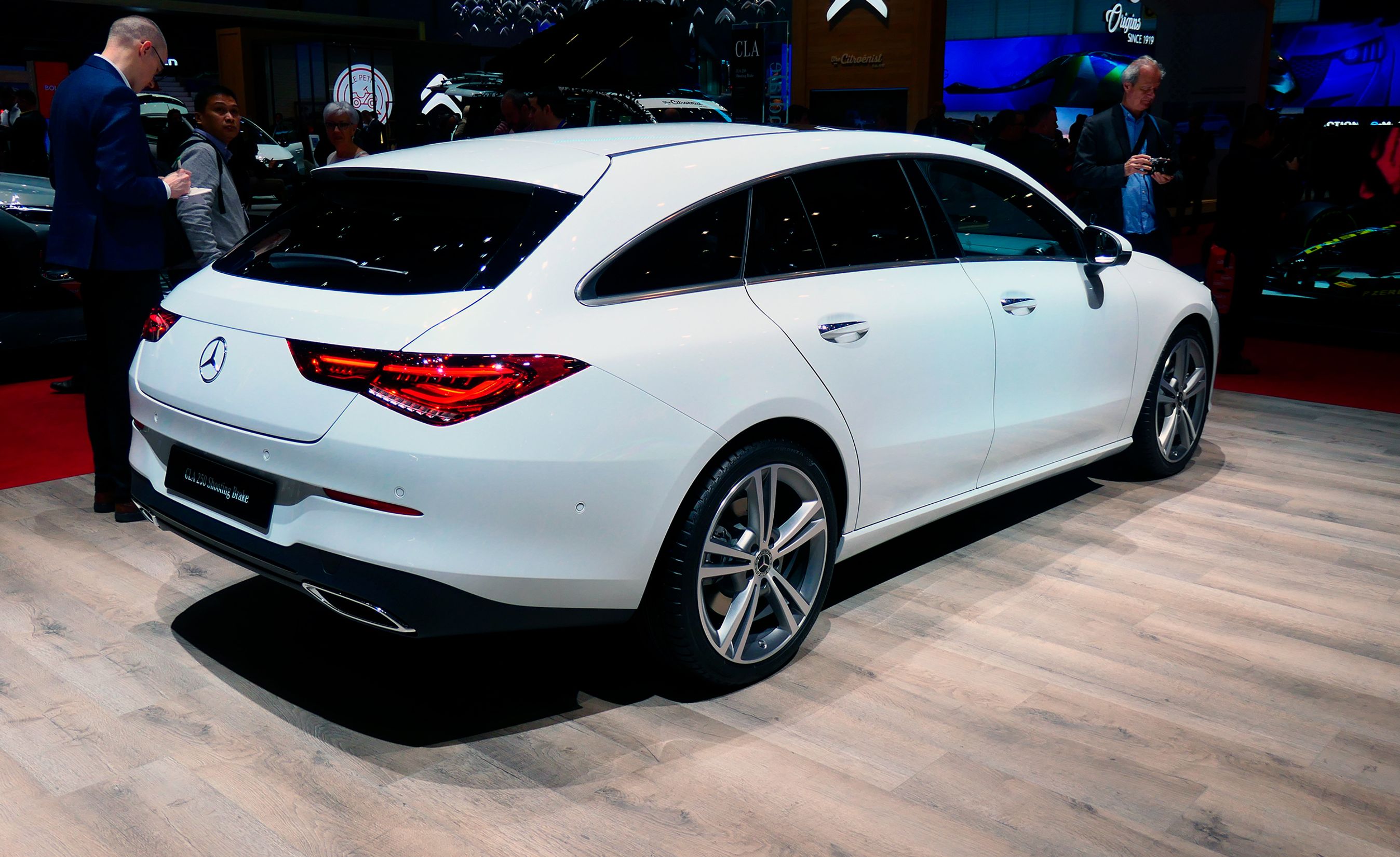 Mercedes-Benz CLA Shooting Brake er 4,69 meter lang.