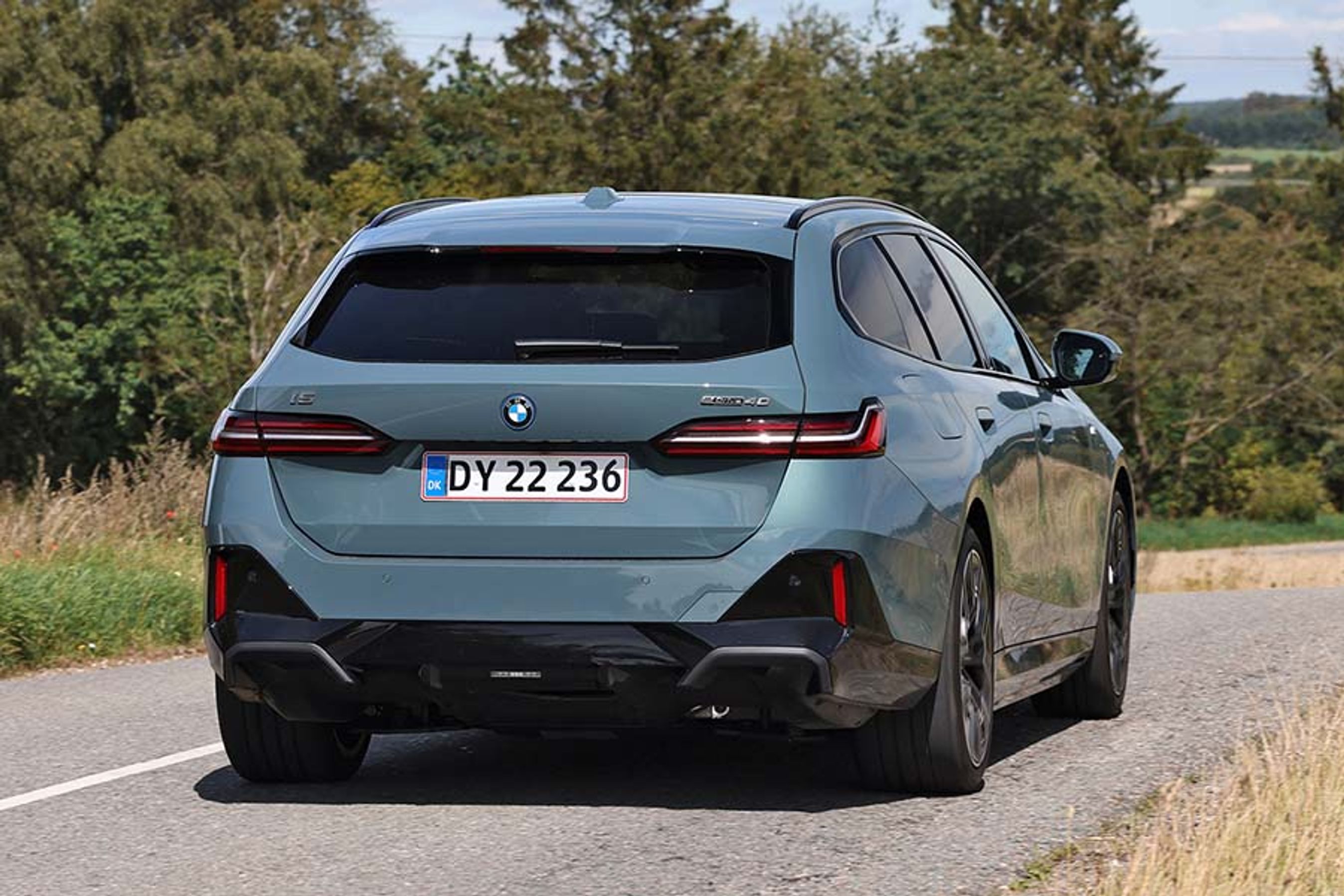 BMW i5 Touring set bagfra