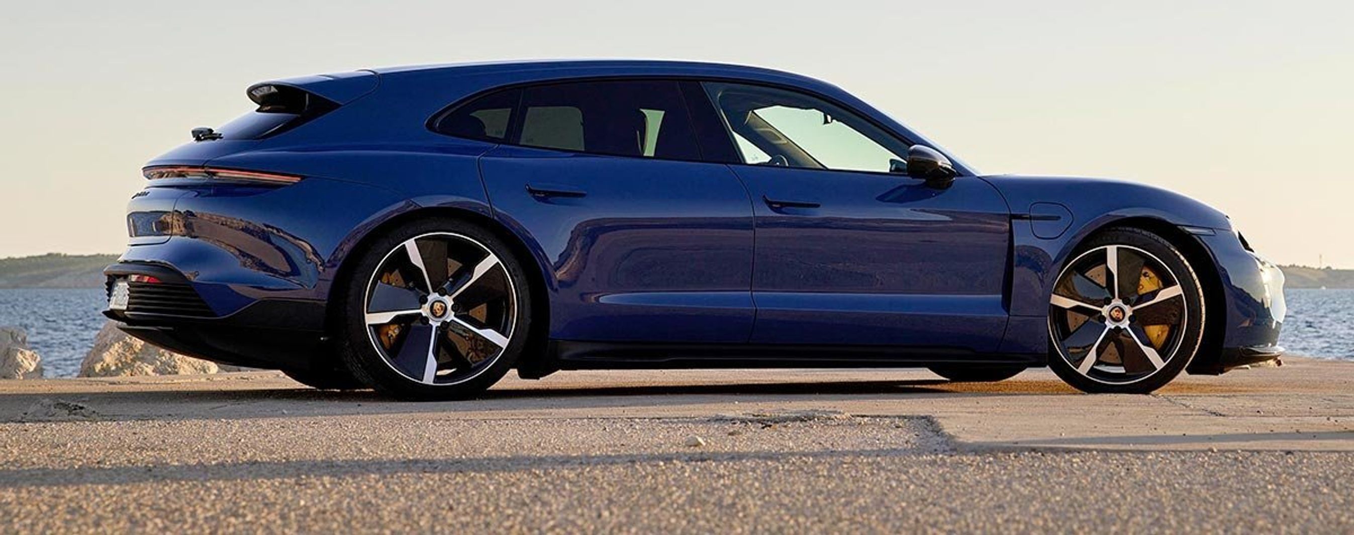 Sport Turismo er tredje karrosserivariant af den elektriske Taycan. 