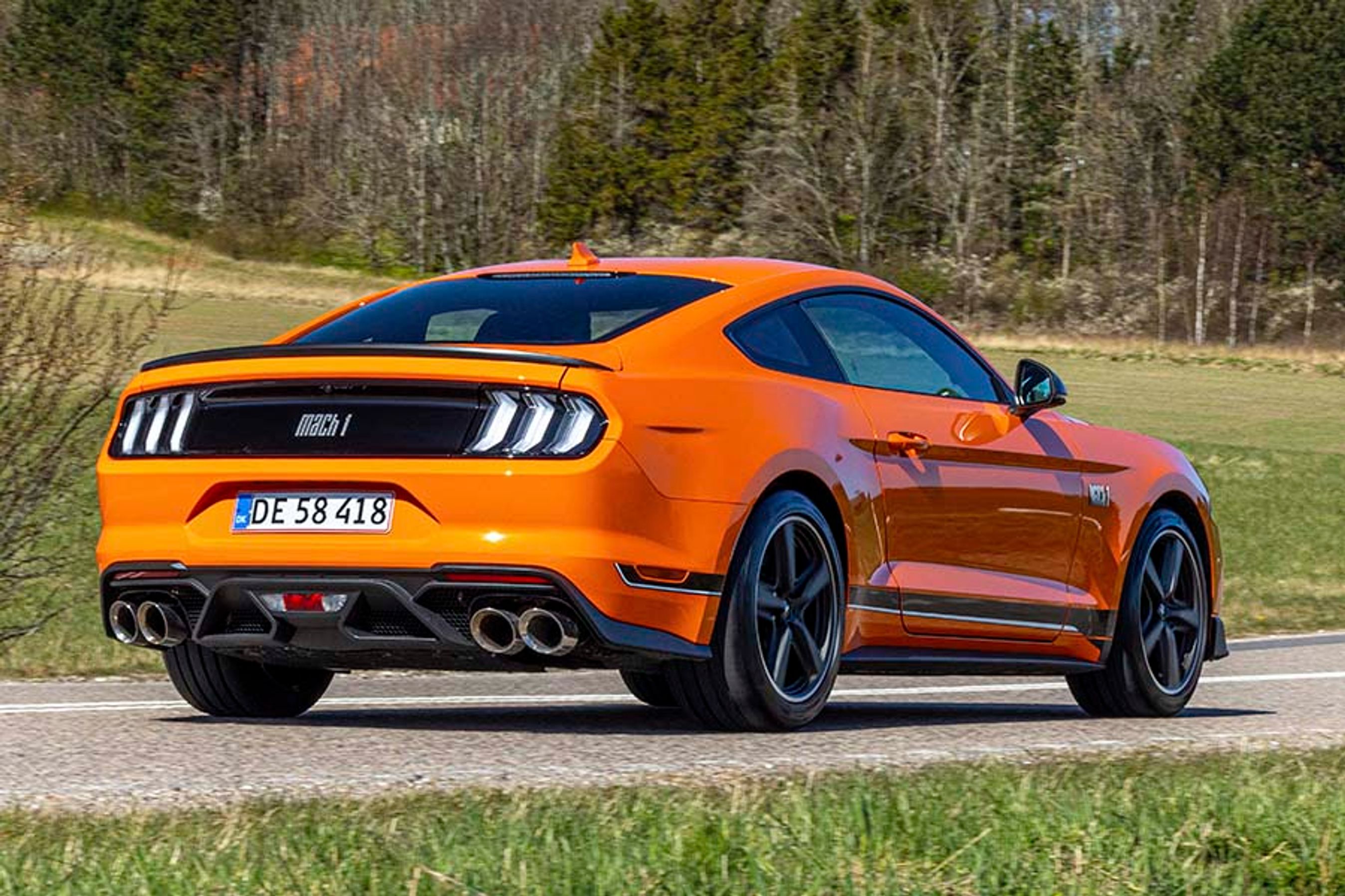 Ford Mustang set bagfra