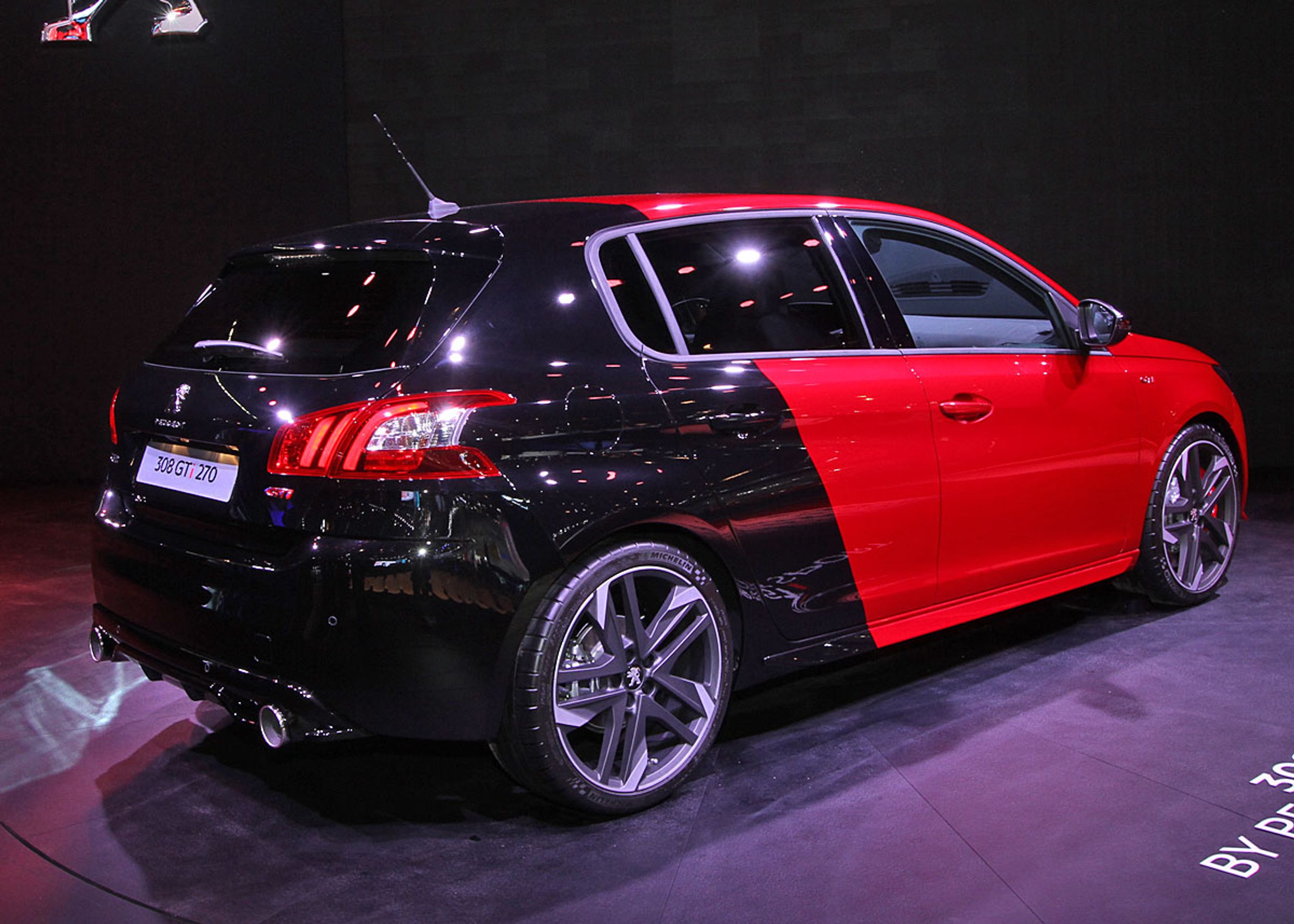 Det tofarvede karrosseri bliver en mulighed, som kunderne kan tilvælge. Foto: Torben Arent