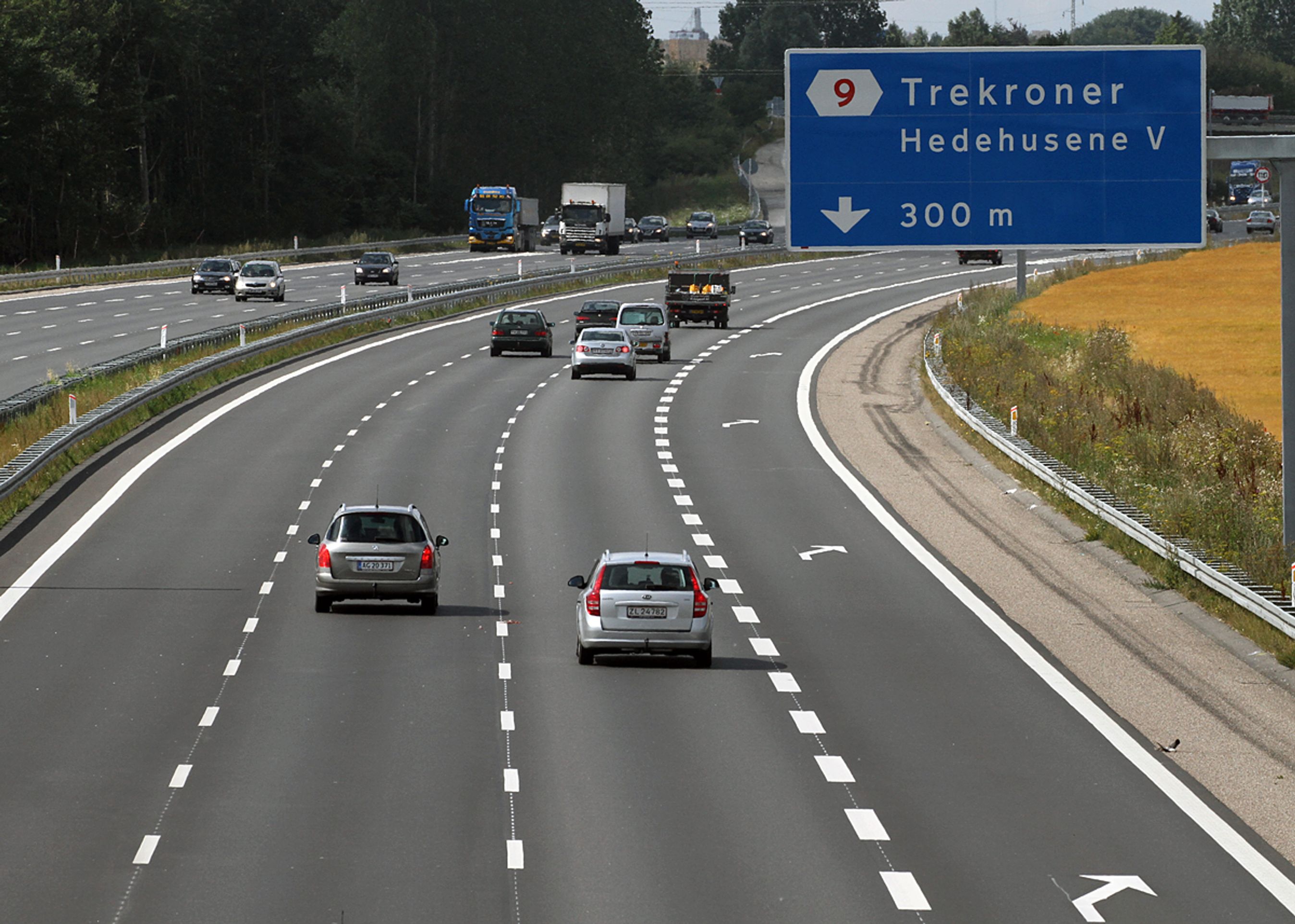 Der er nu fire spor i hver retning på noget af Holbækmotorvejen og det er med til at forhindre forstoppelse, hvor en stor tilkørsel fletter ind på motorvejen.