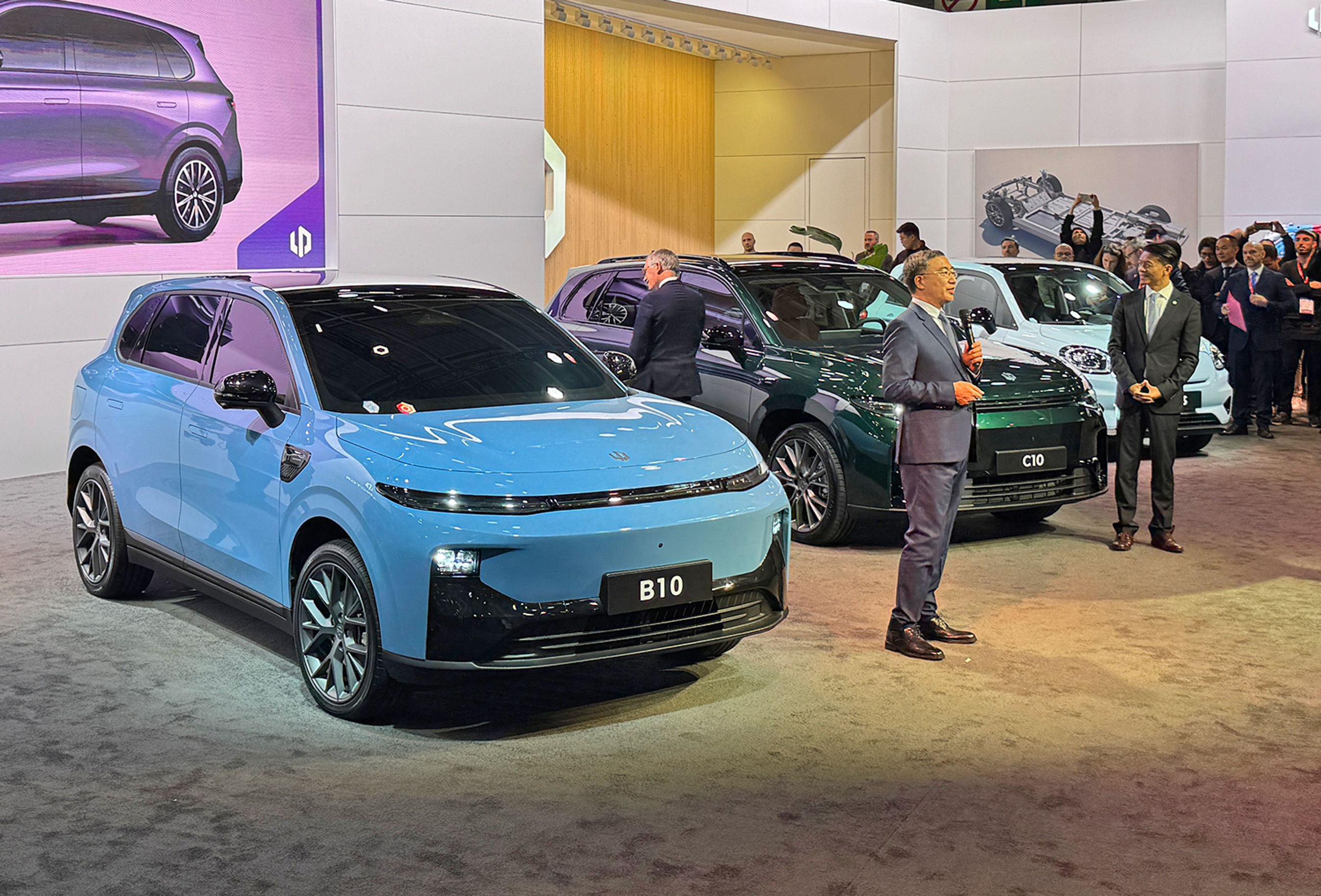 Leapmotor har verdenspremiere på B10-modellen og viser i alt fire nye biler. Leapmotor er nu i flere europæiske lande, men en dansk lancering er ikke bekræftet.