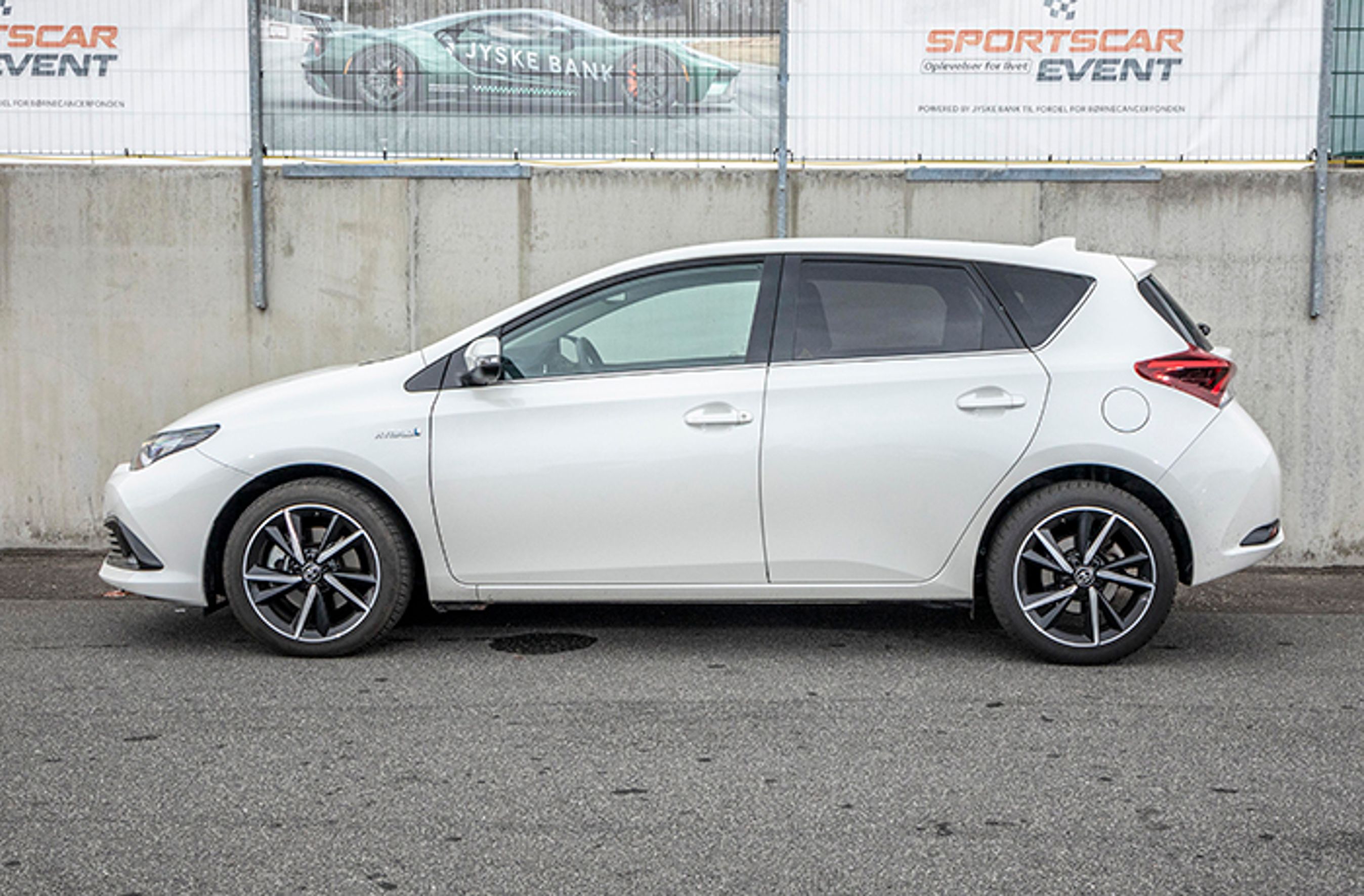 Toyota Auris fra siden