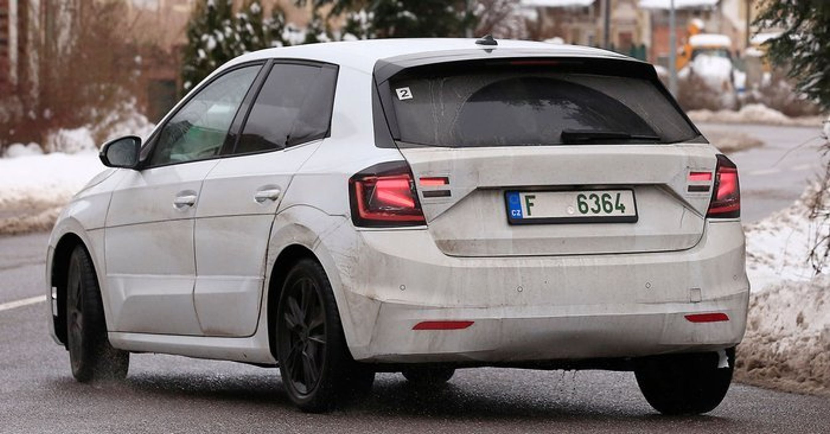 Skoda Fabia ses her i den nye generation som femdørs. Om der kommer en stationcar er uvist.