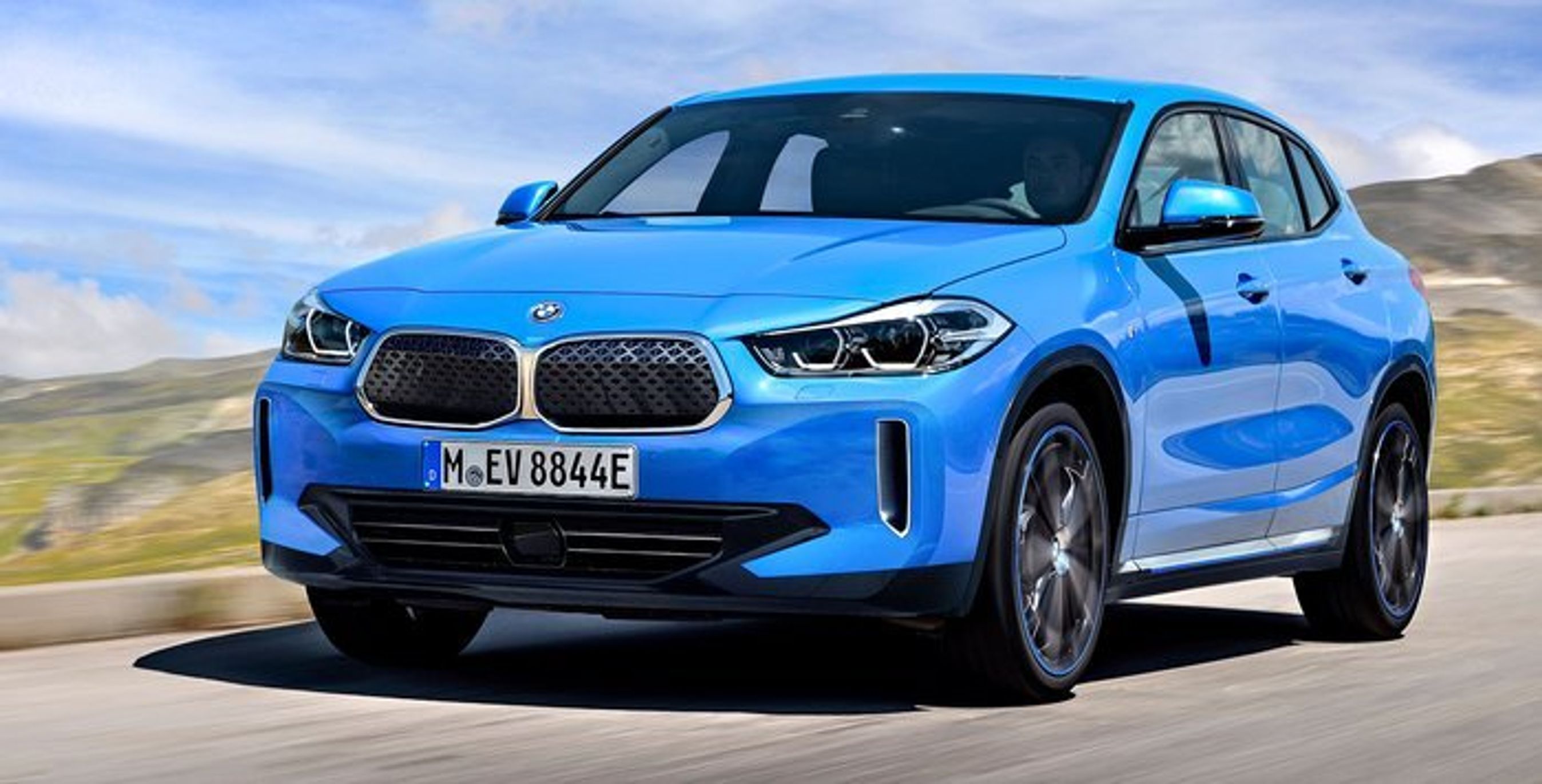 iX2 er en ren elektrisk udgave af X2. Den er formentlig klar i første halvdel af 2022. Computertegning: Bernhard Reichel