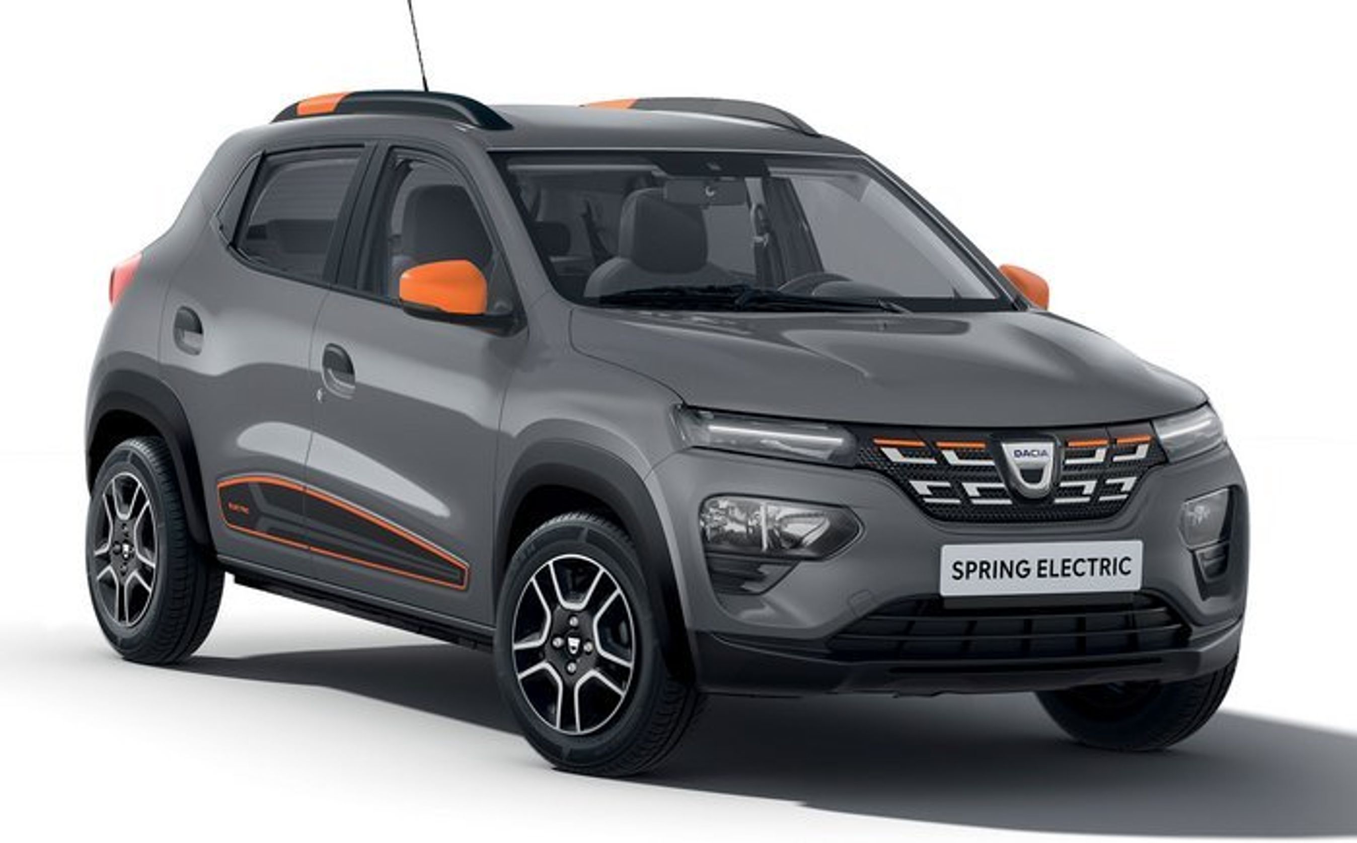 Den lille og 'Danmarks billigste elbil', Dacia Spring, er klar til private kunder til efteråret.