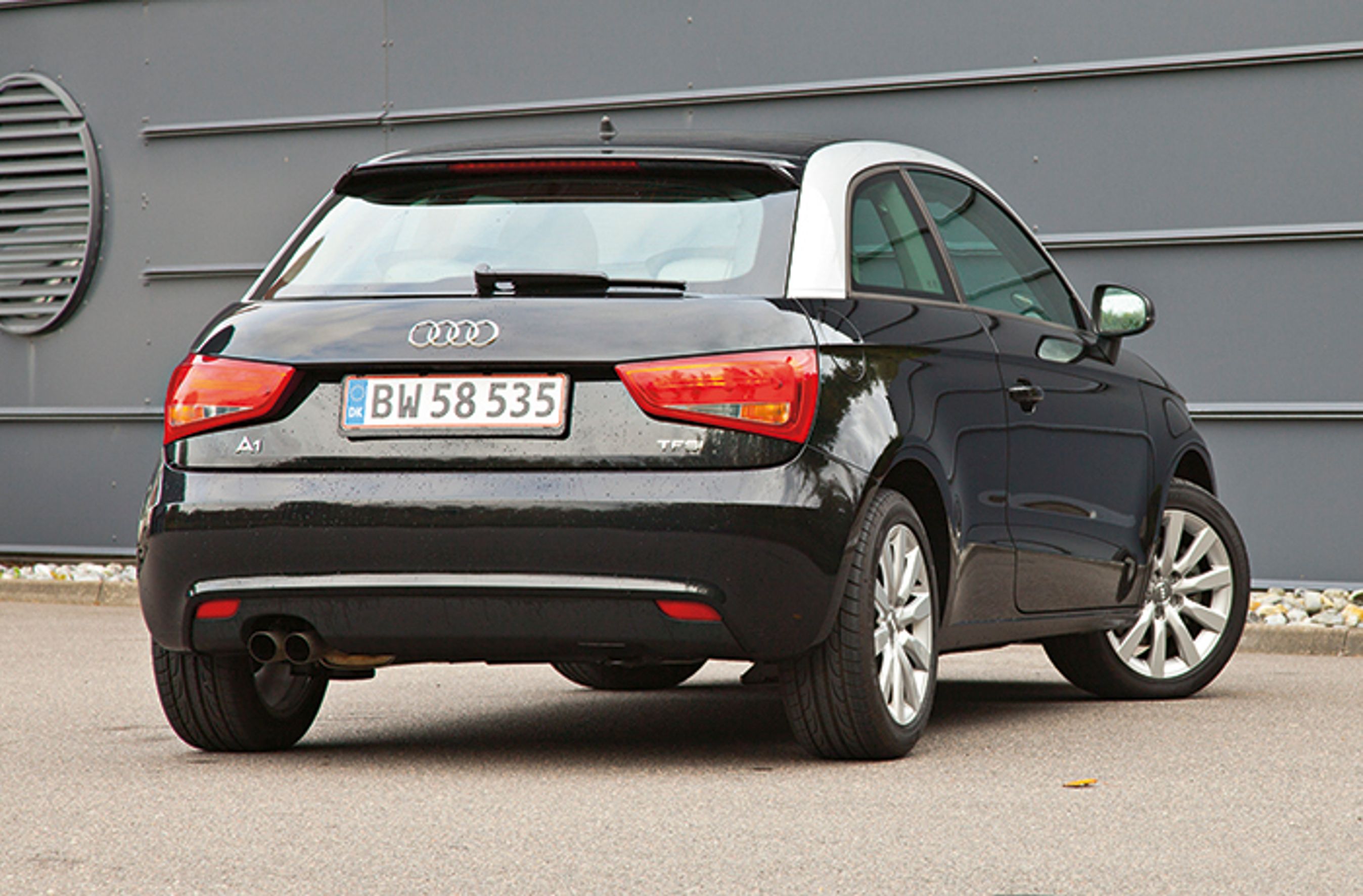 Her ses Audi A1 bagfra