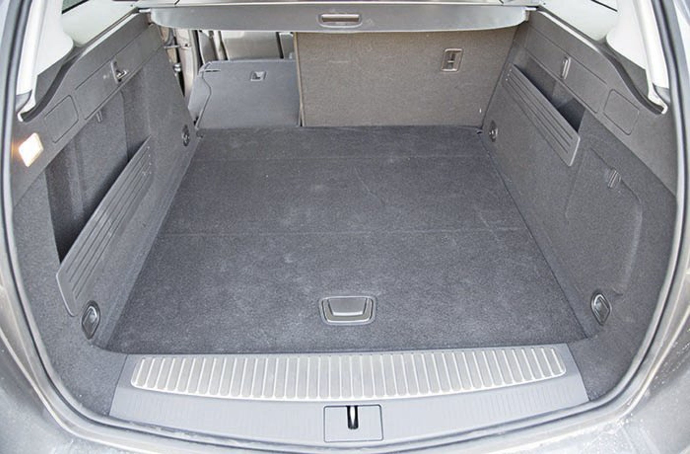 Opel Astra bagagerum