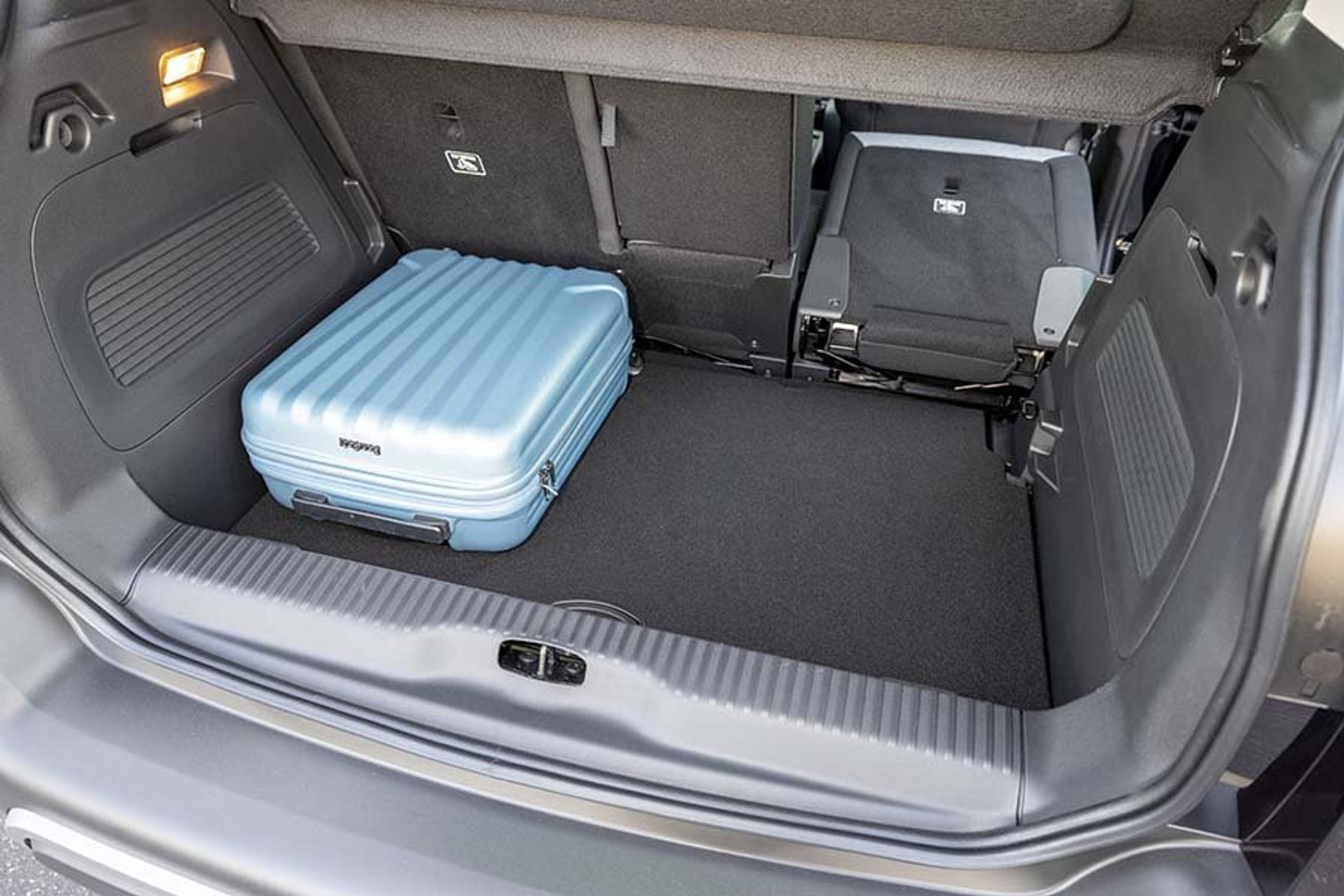 Der er plads til 410 liter i bagagerummet