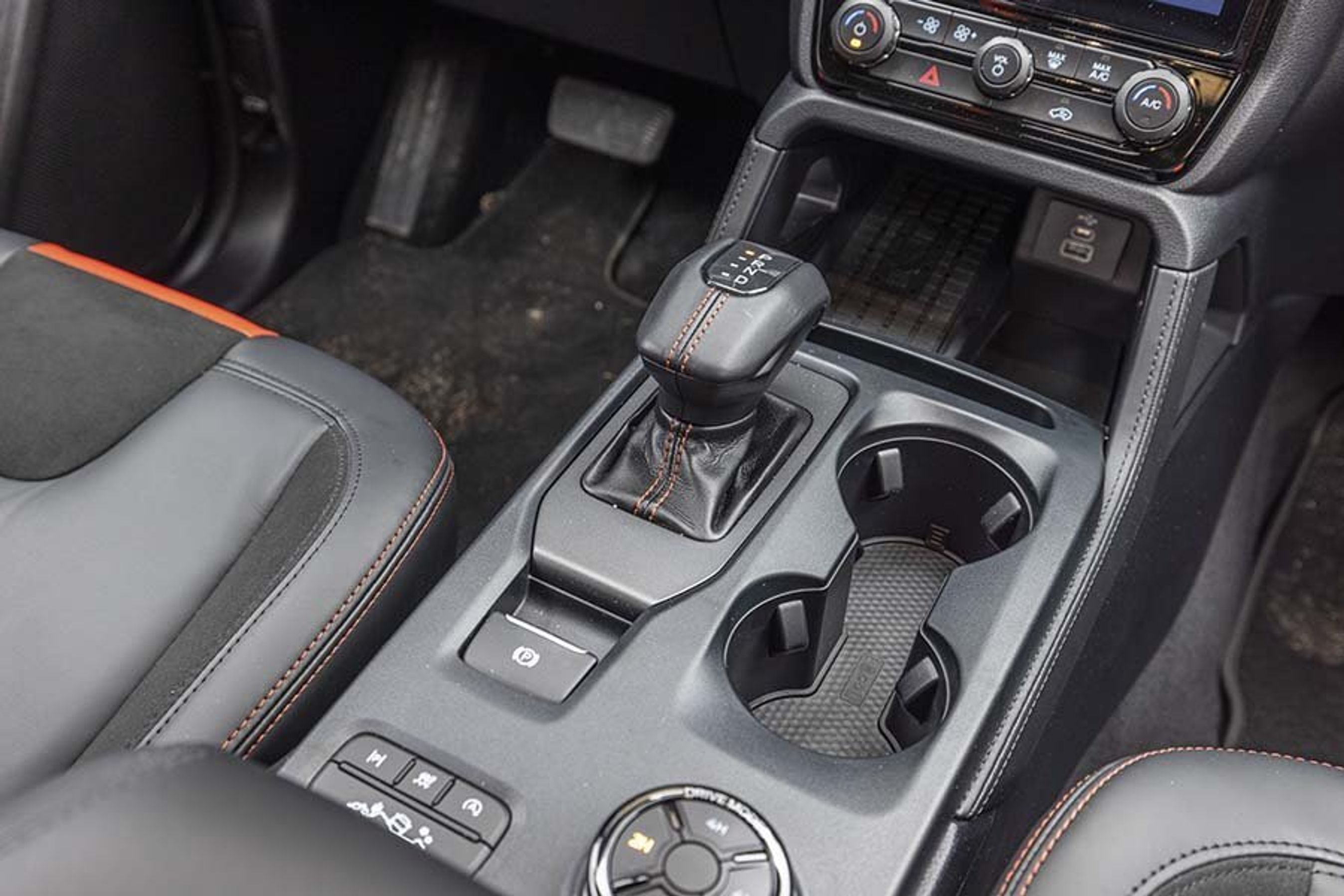 Gearvælgeren i en Ford Ranger Raptor