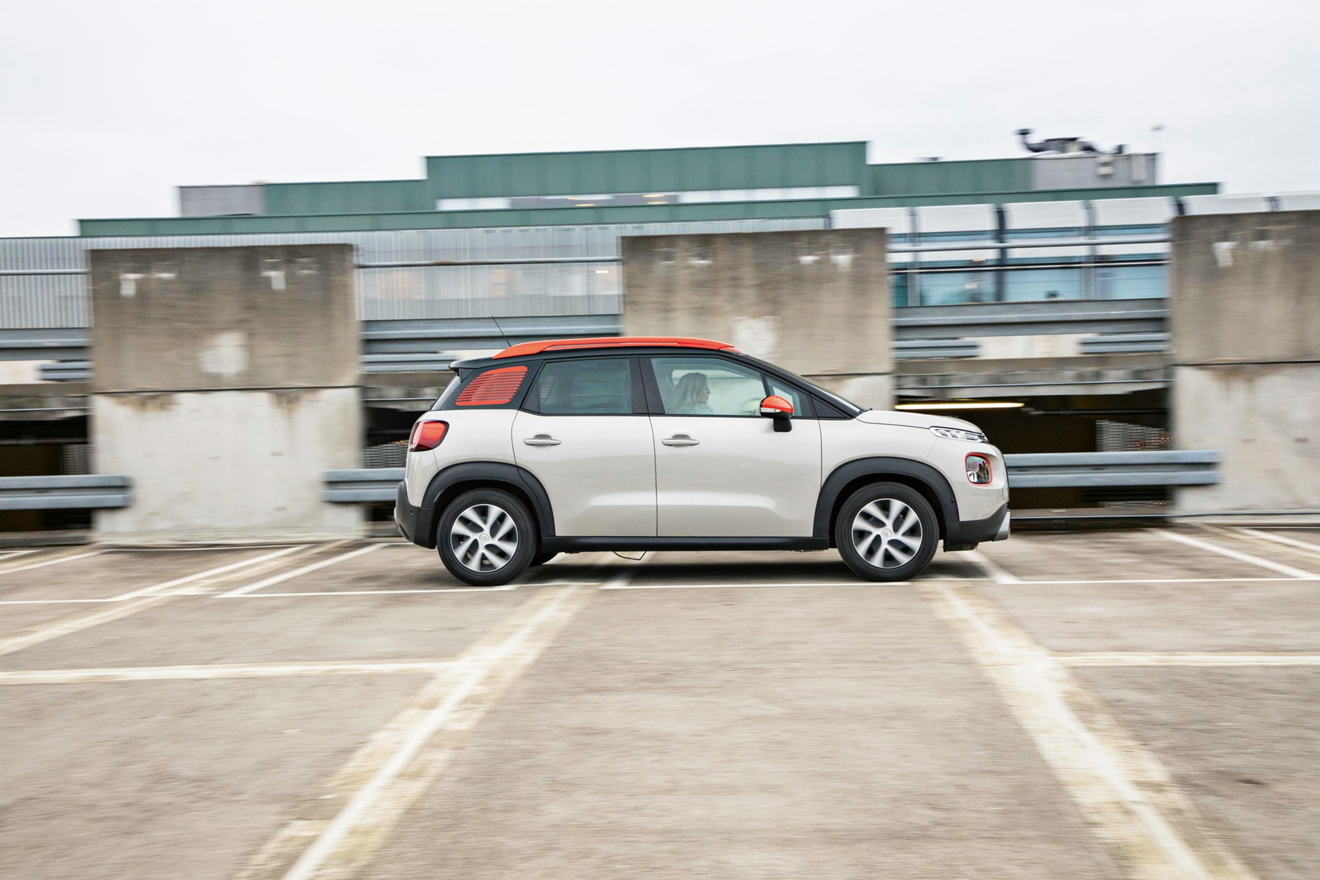 Citroën C3 Aircross fra siden