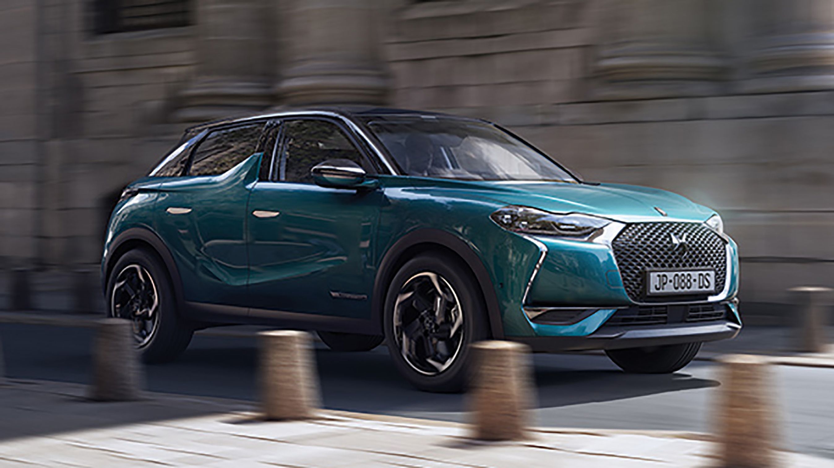 Designet af DS 3 Crossback er moderne og viser, at dette ikke er en bil, der skal være billigst mulig