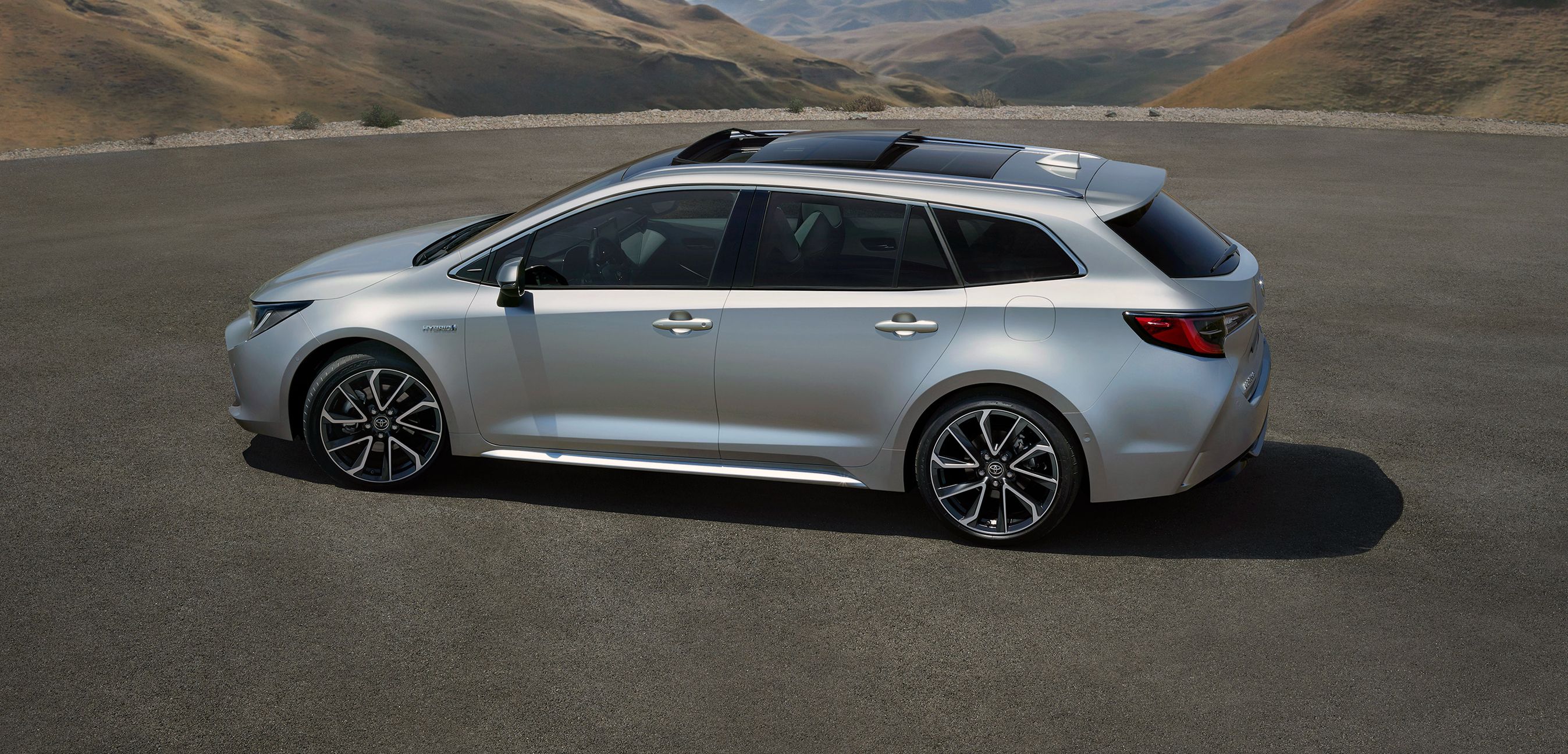 Corolla stationcar i profil.