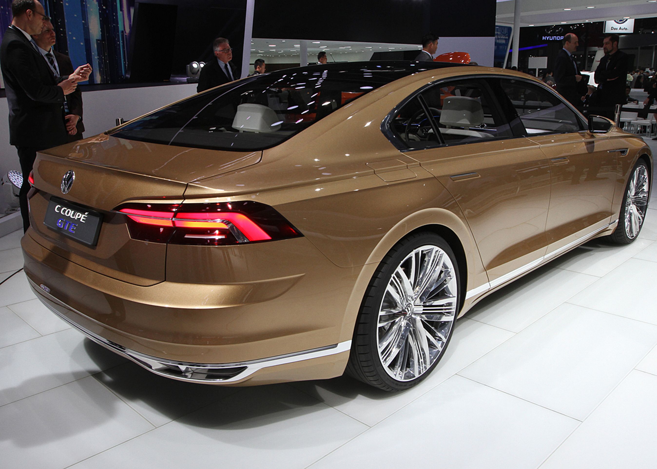 C Coupé GTE er en firedørs sedan på over fem meters længde, men har klar coupé-profil. Fotos: Torben Arent 