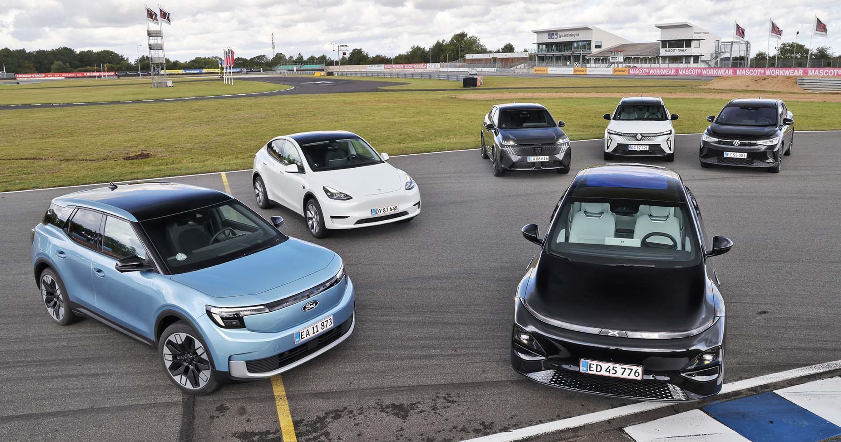 Seks elbiler i test på FDM Jyllandsringen