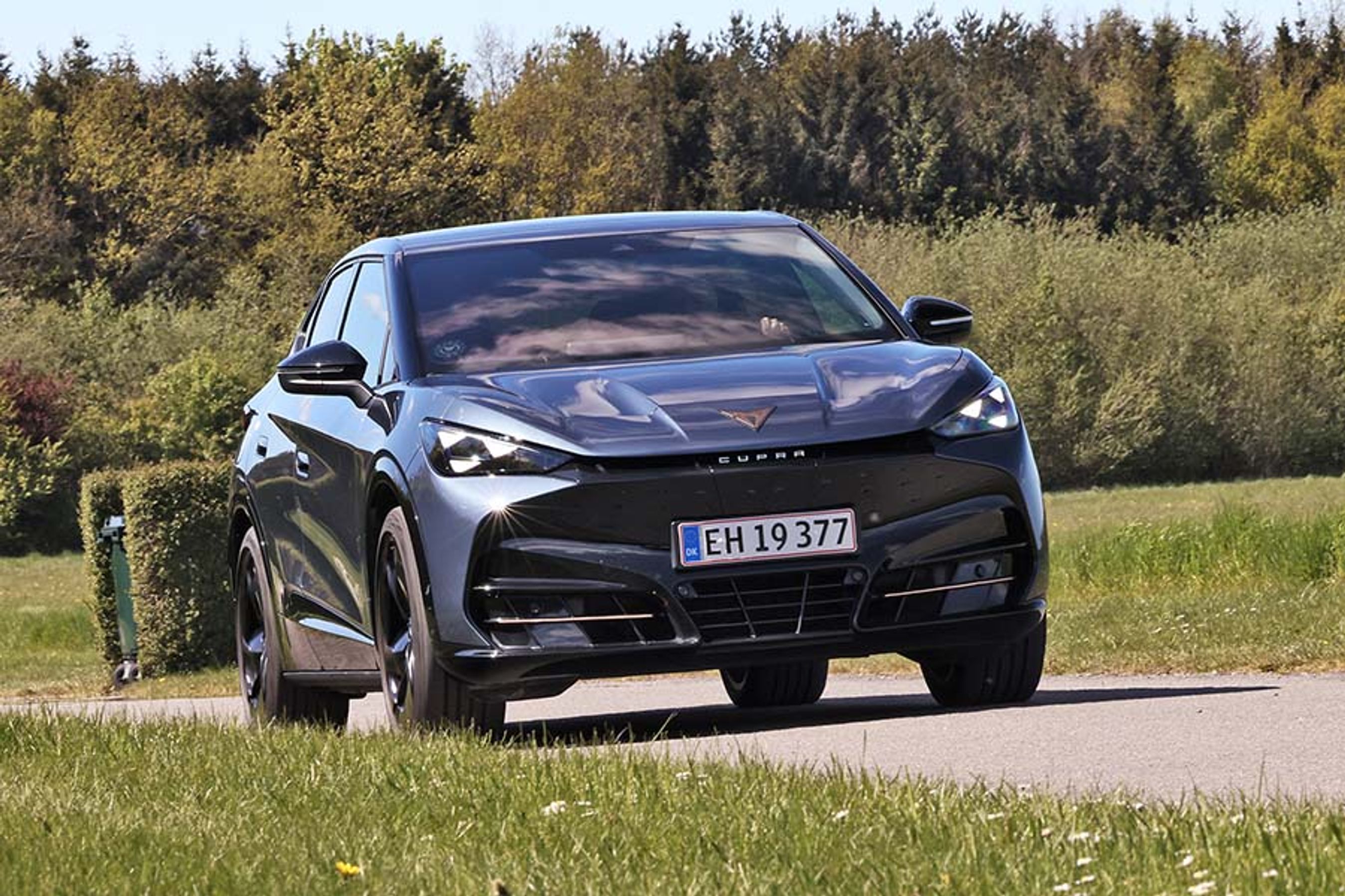 Cupra Tavascan er en veldesignet elbil, der bygger på samme teknik som VW ID.5. Her er det topudgaven VZ med firehjulstræk til 400.000 kr., vi har testet.