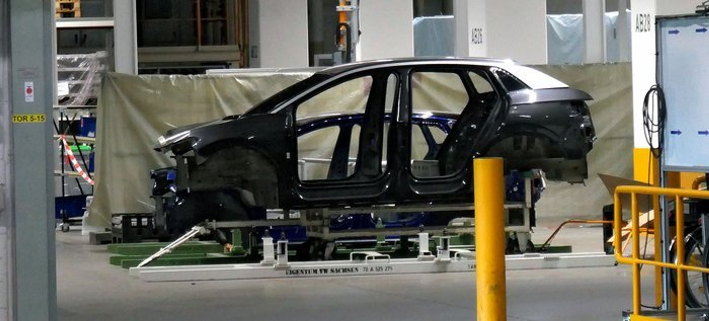 Her er den færdige ID. SUV - men kun som nøgent karrosseri.