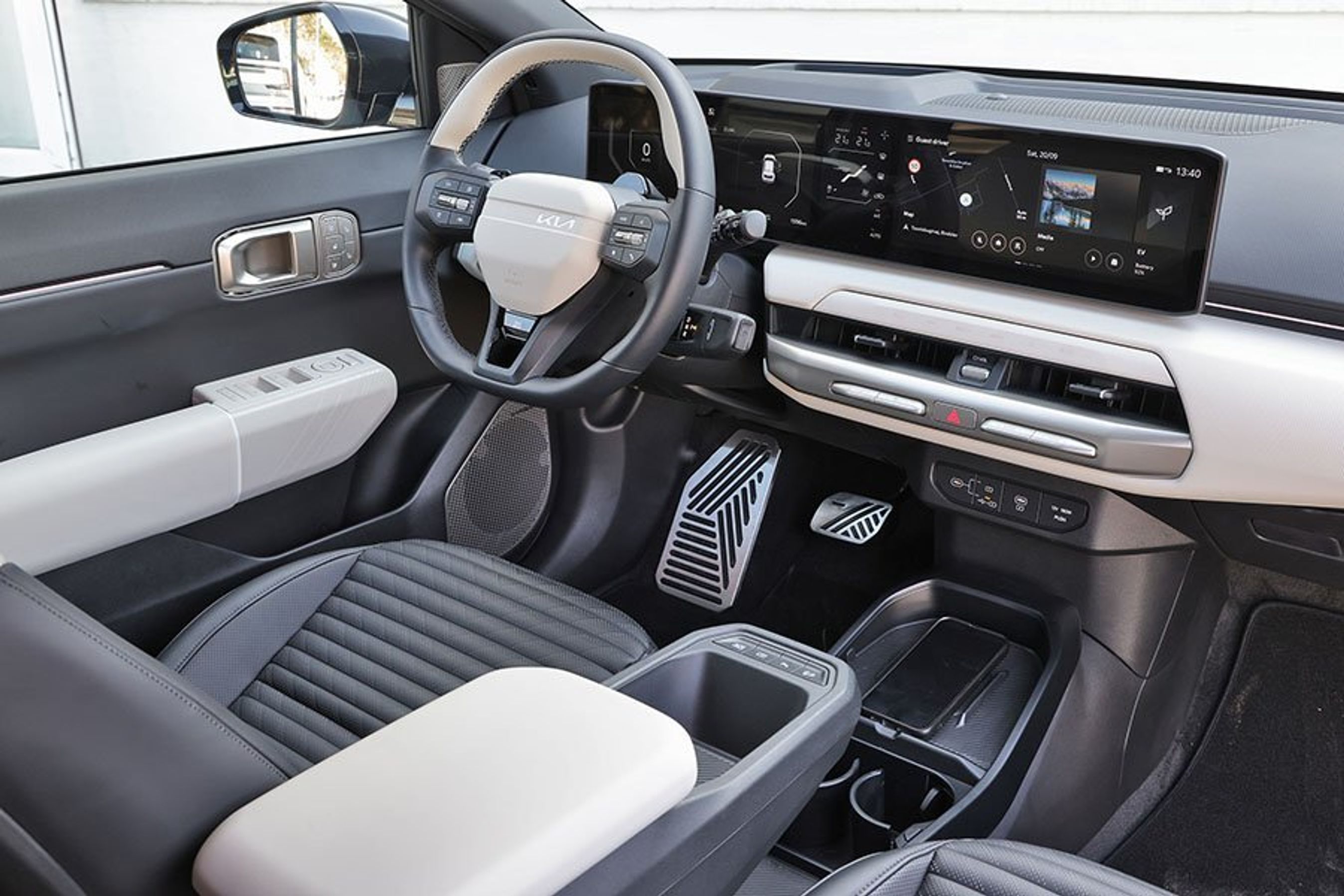 Kabinen i en Kia EV4