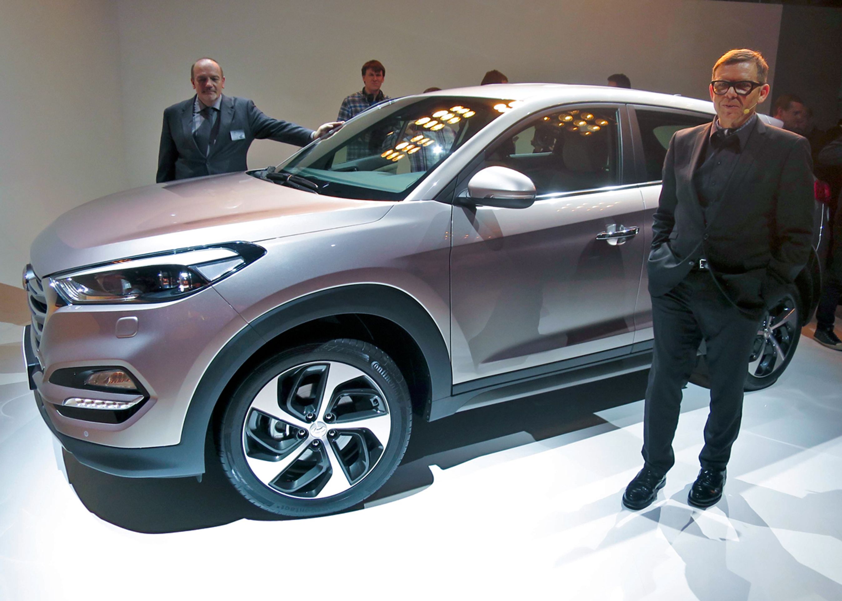 Hyundais designchef, Peter Schreyer, der for nylig skiftede fra Kia, præsenterede den nye Tucson. Fotos: Bo Christian Koch