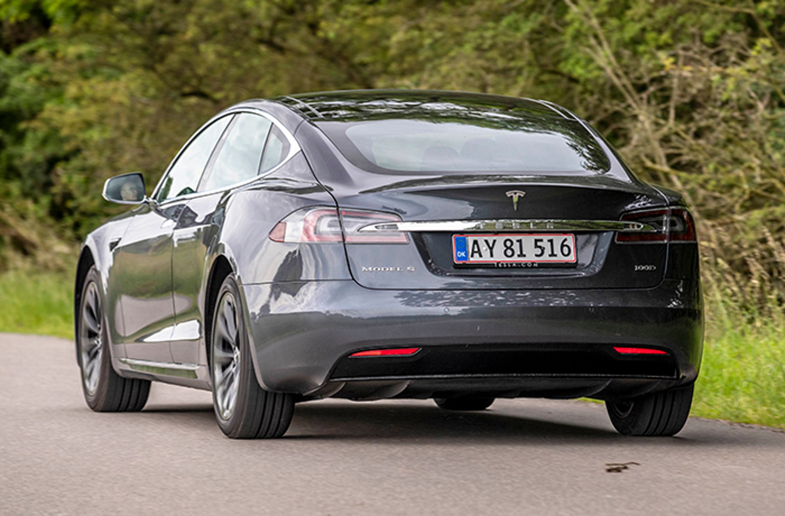 Tesla Model S set bagfra