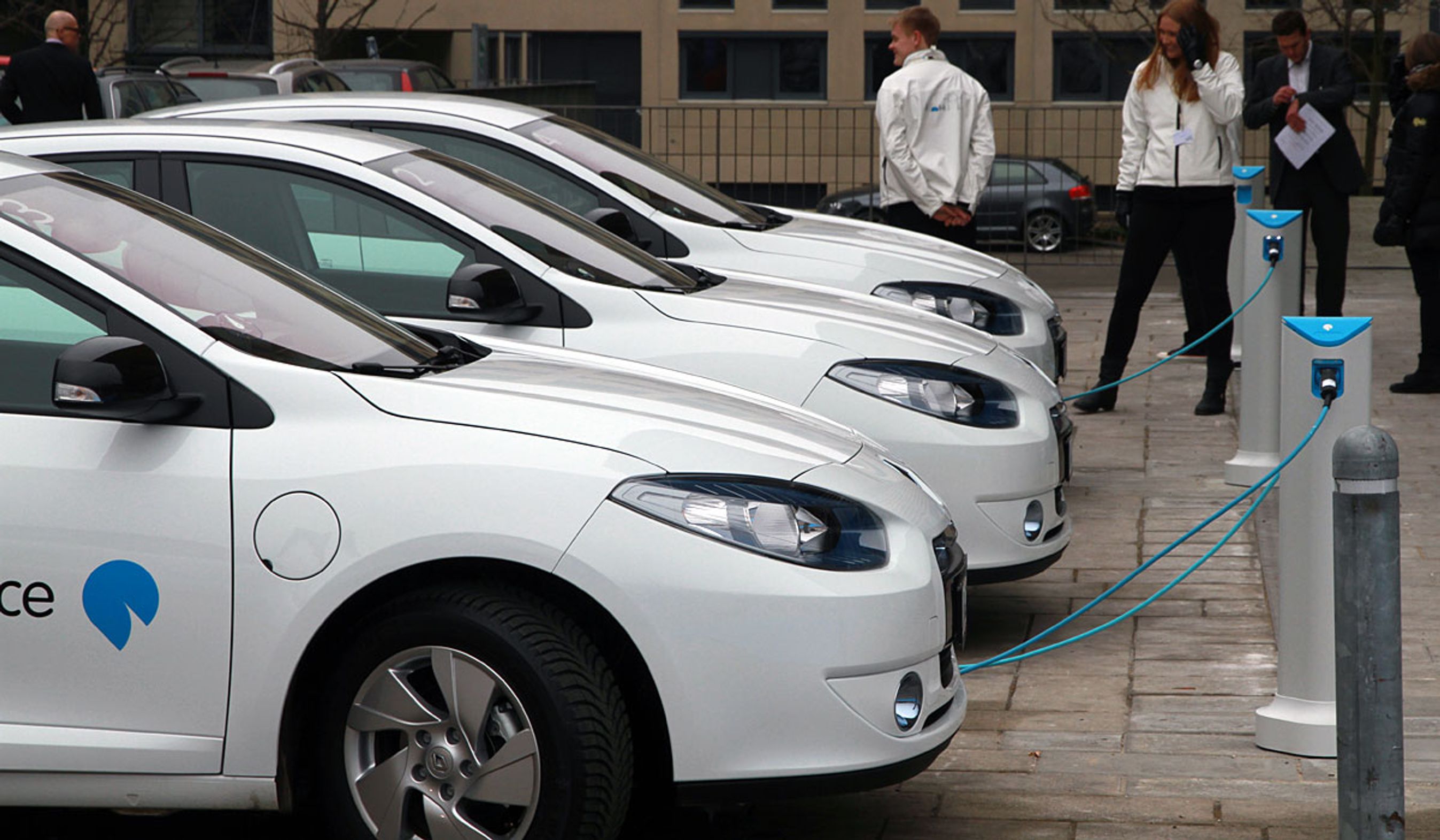 Slut med batteriskift og lynopladning til Renault Fluence. Nu tager en opladning 11 timer mod tildligere 7.