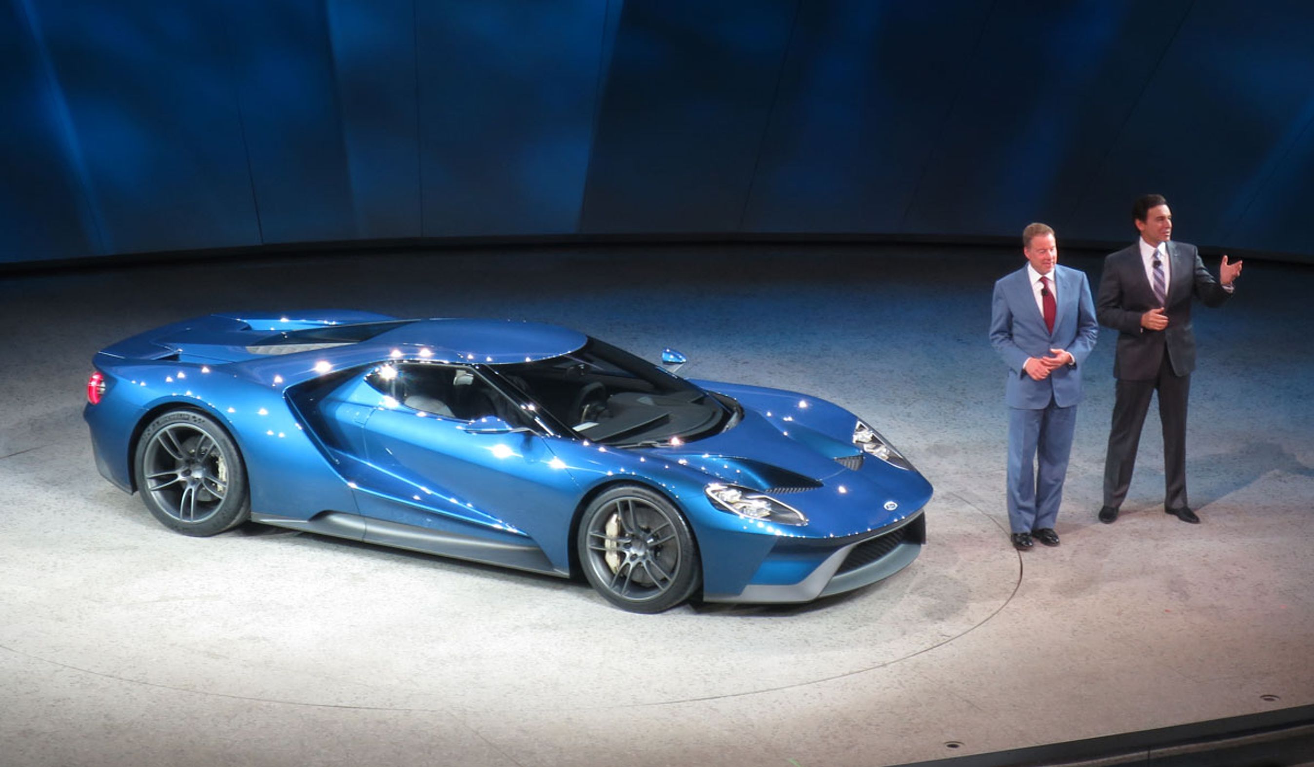 Den nye Ford GT er en af de helt store nyheder i Detroit set med amerikanske øjne.