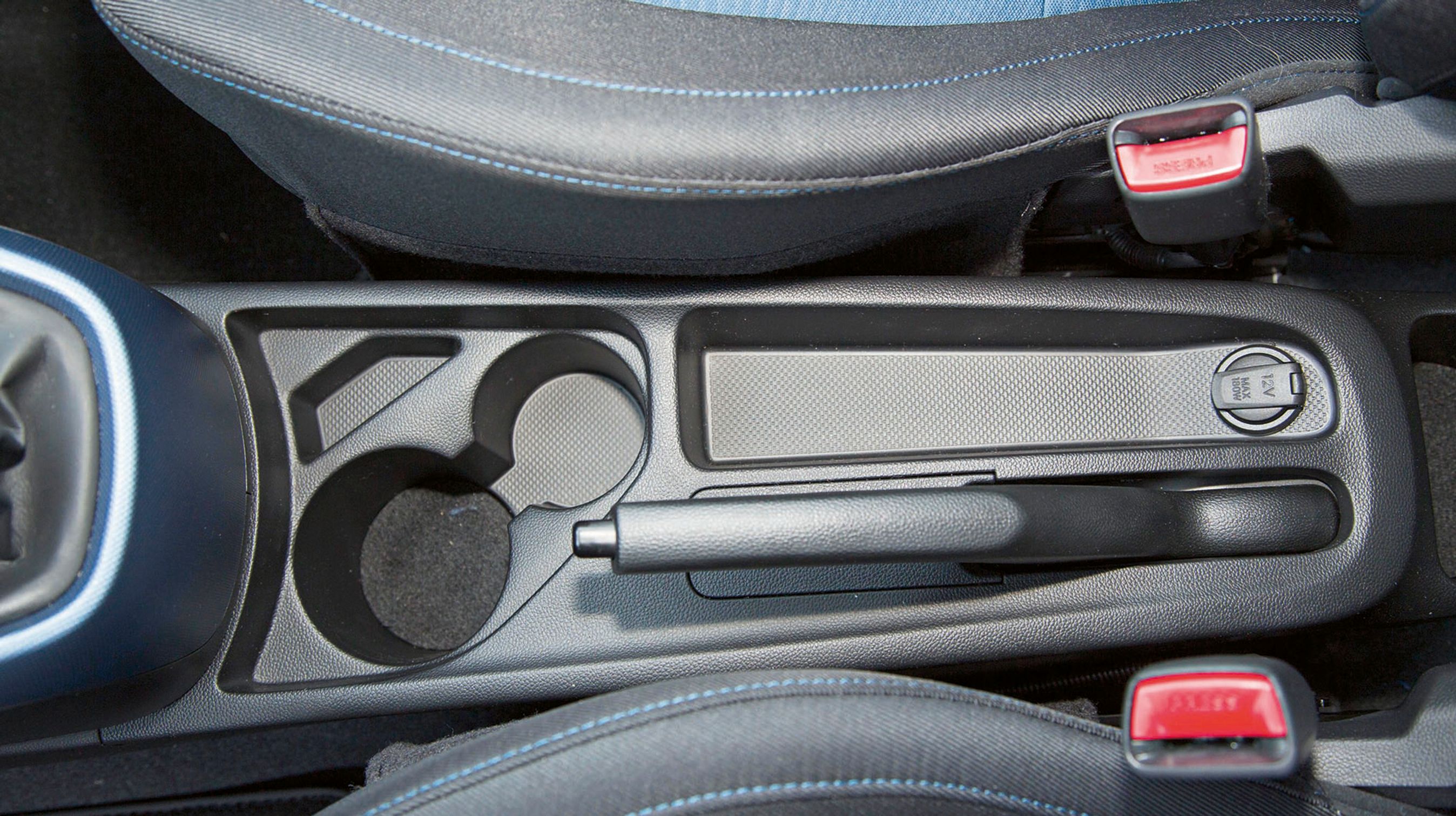 Den samlede pladsoplevelse er på et niveau, som de andre småbiler har svært ved at matche.