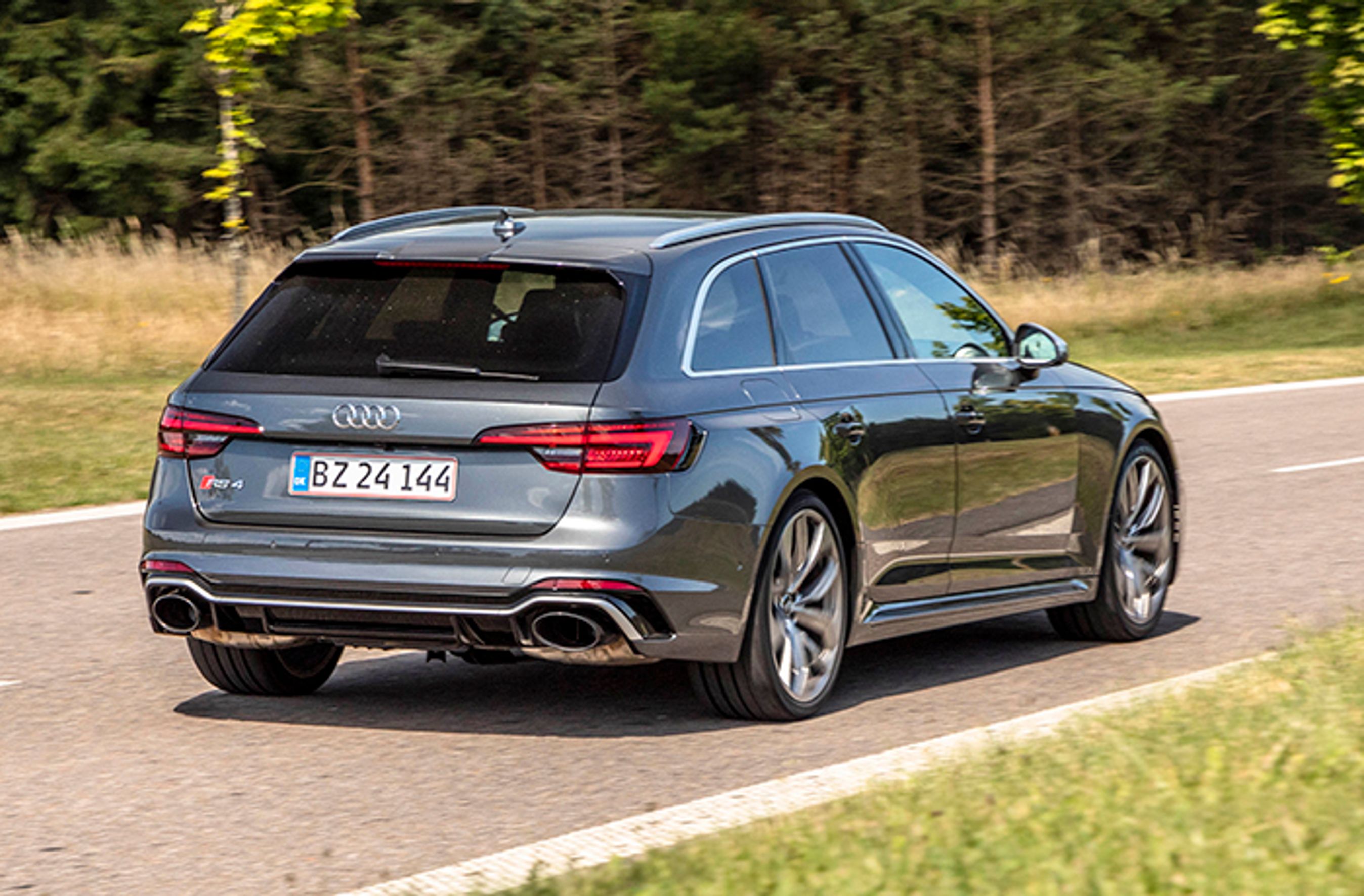 Audi RS4 bagfra