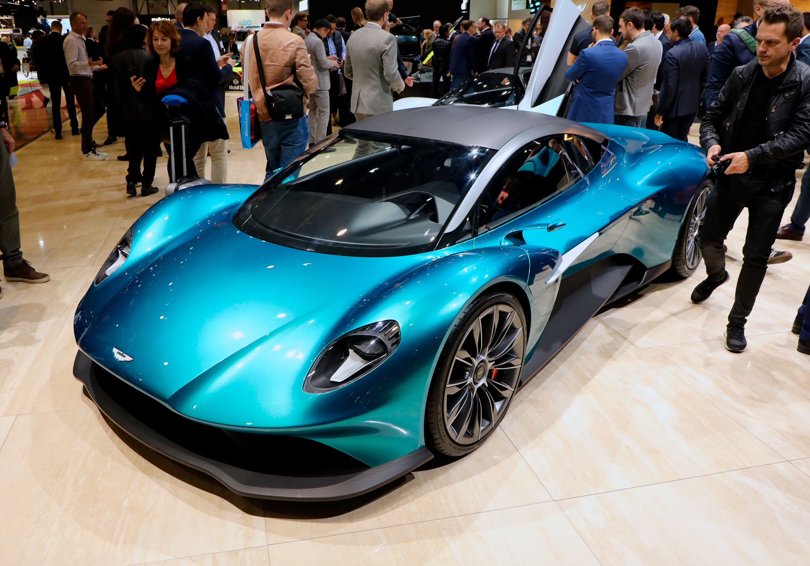 Aston Martin Vanquish Vision Concept