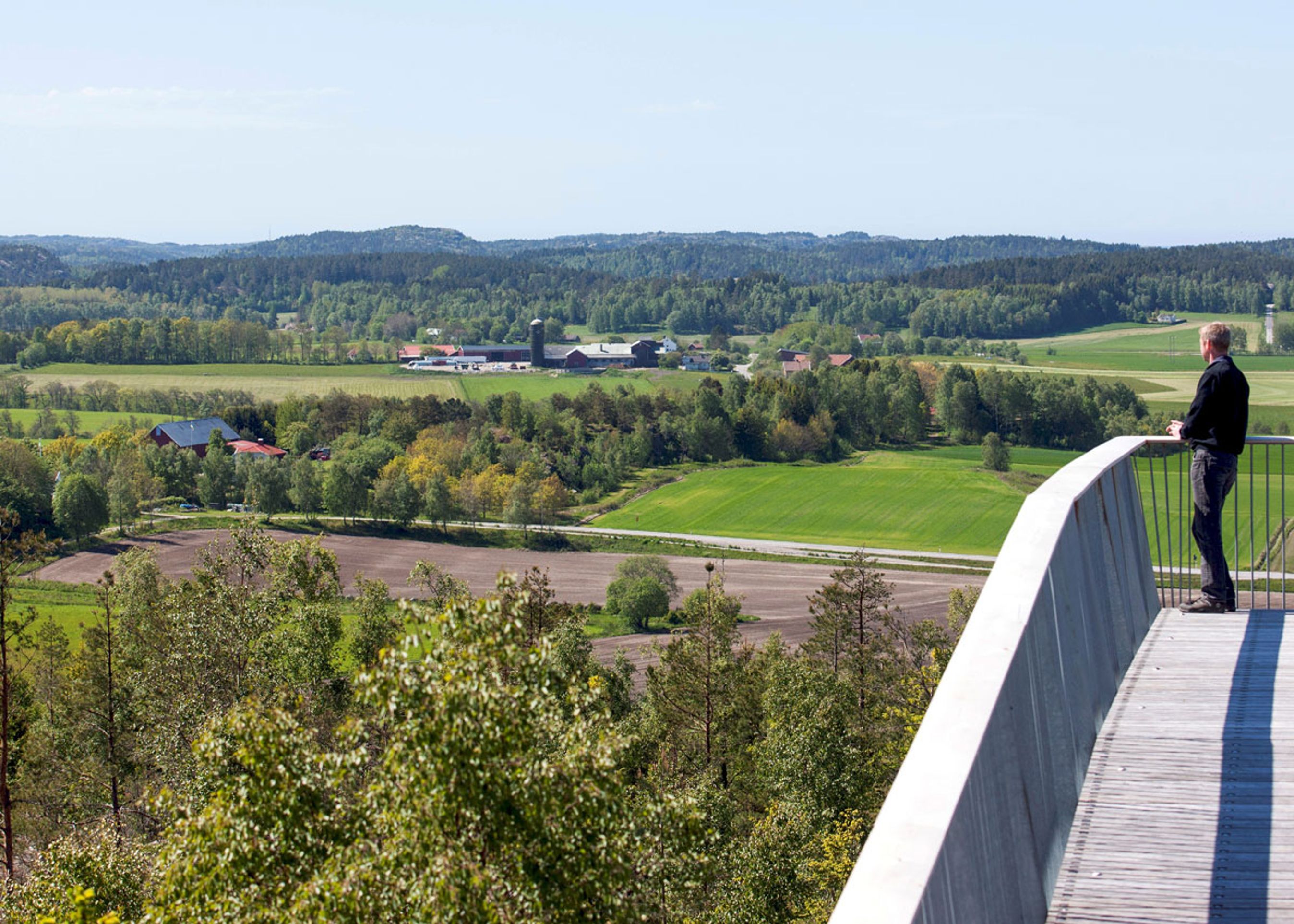 På den nye motorvej er der en rasteplads med flot udsigt. Foto: Trafikverket