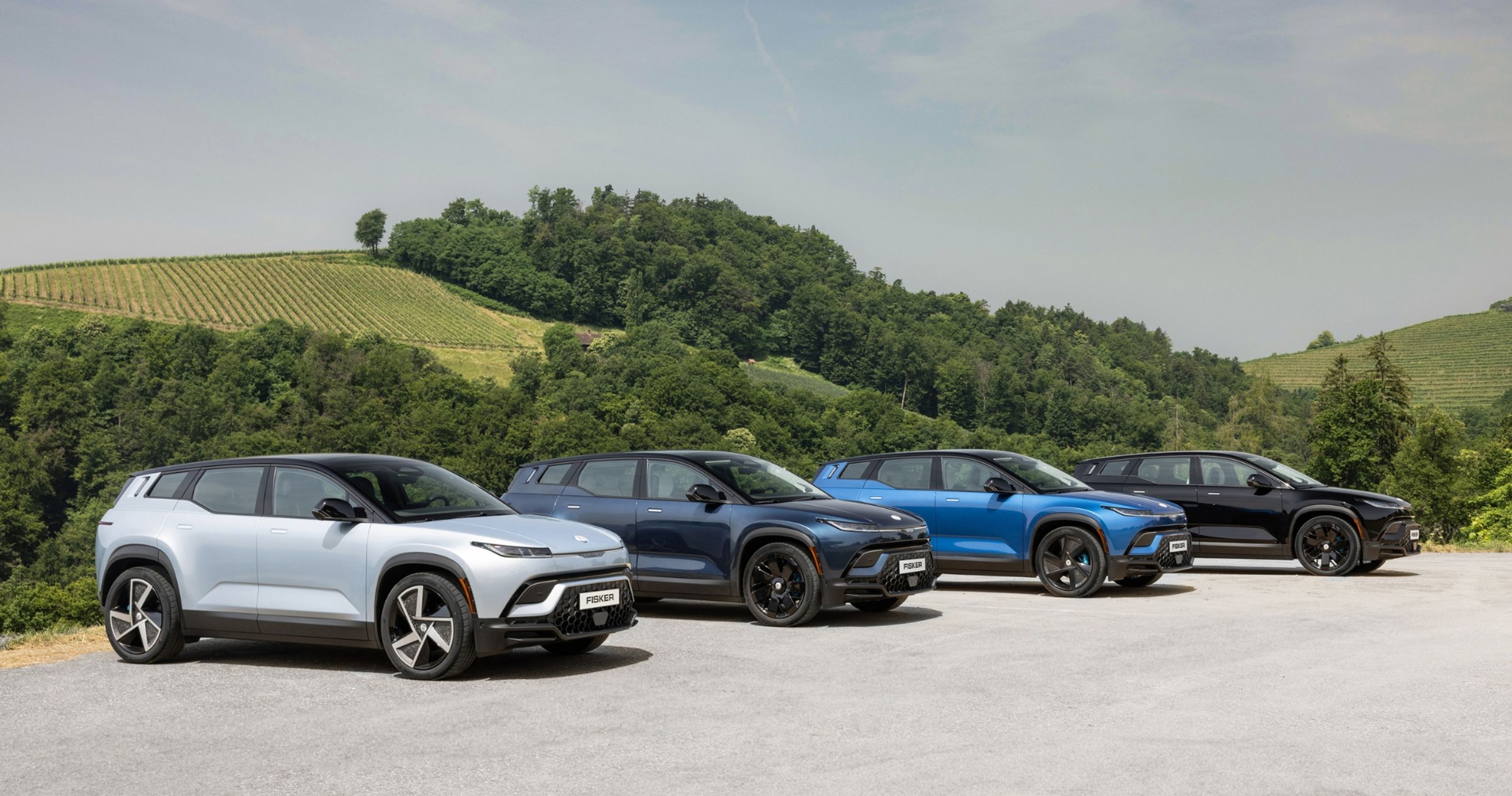 Fire Fisker Ocean holder på række