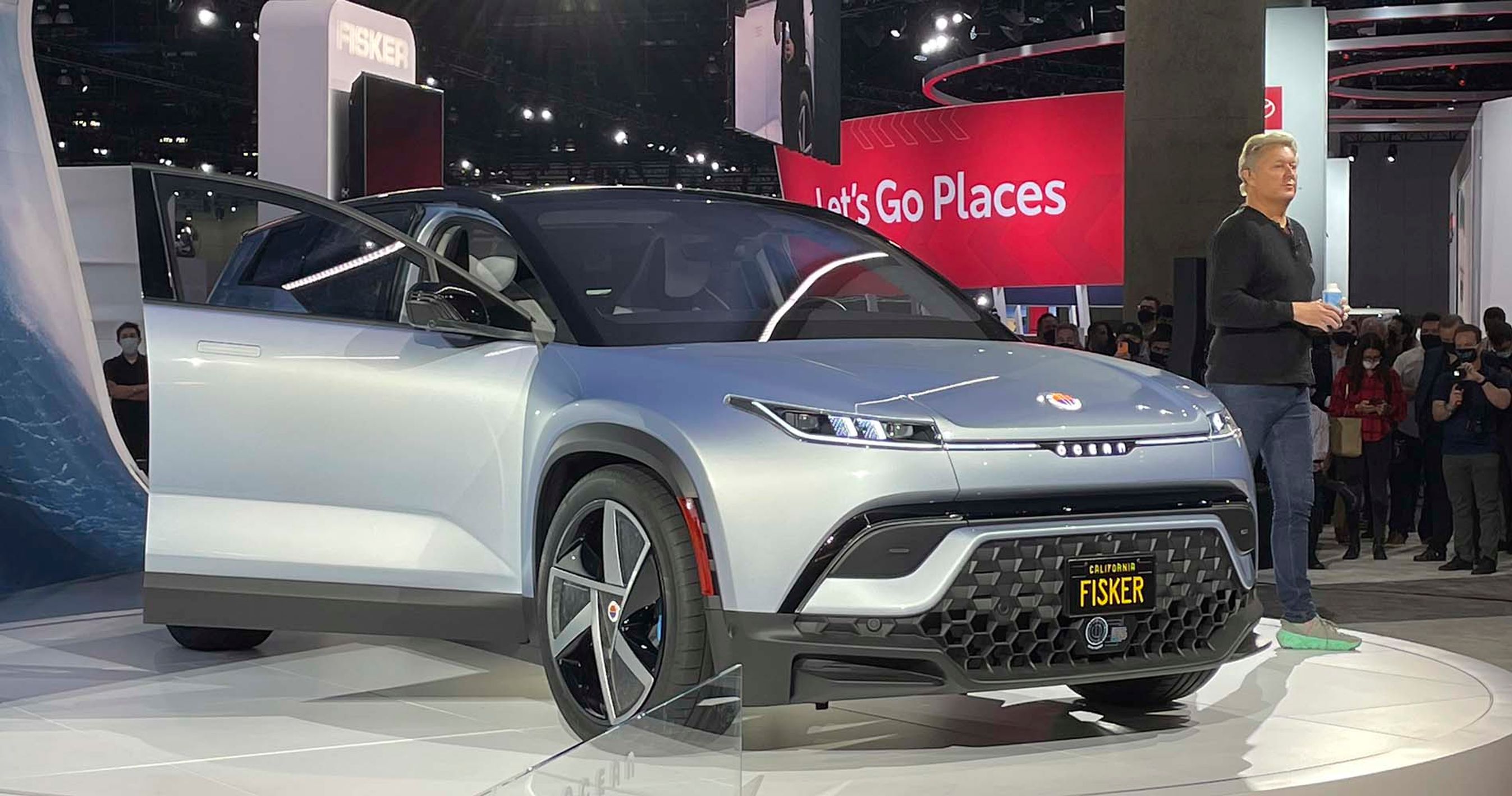 Henrik Fisker præsenterede Fisker Ocean på Los Angeles Auto Show.