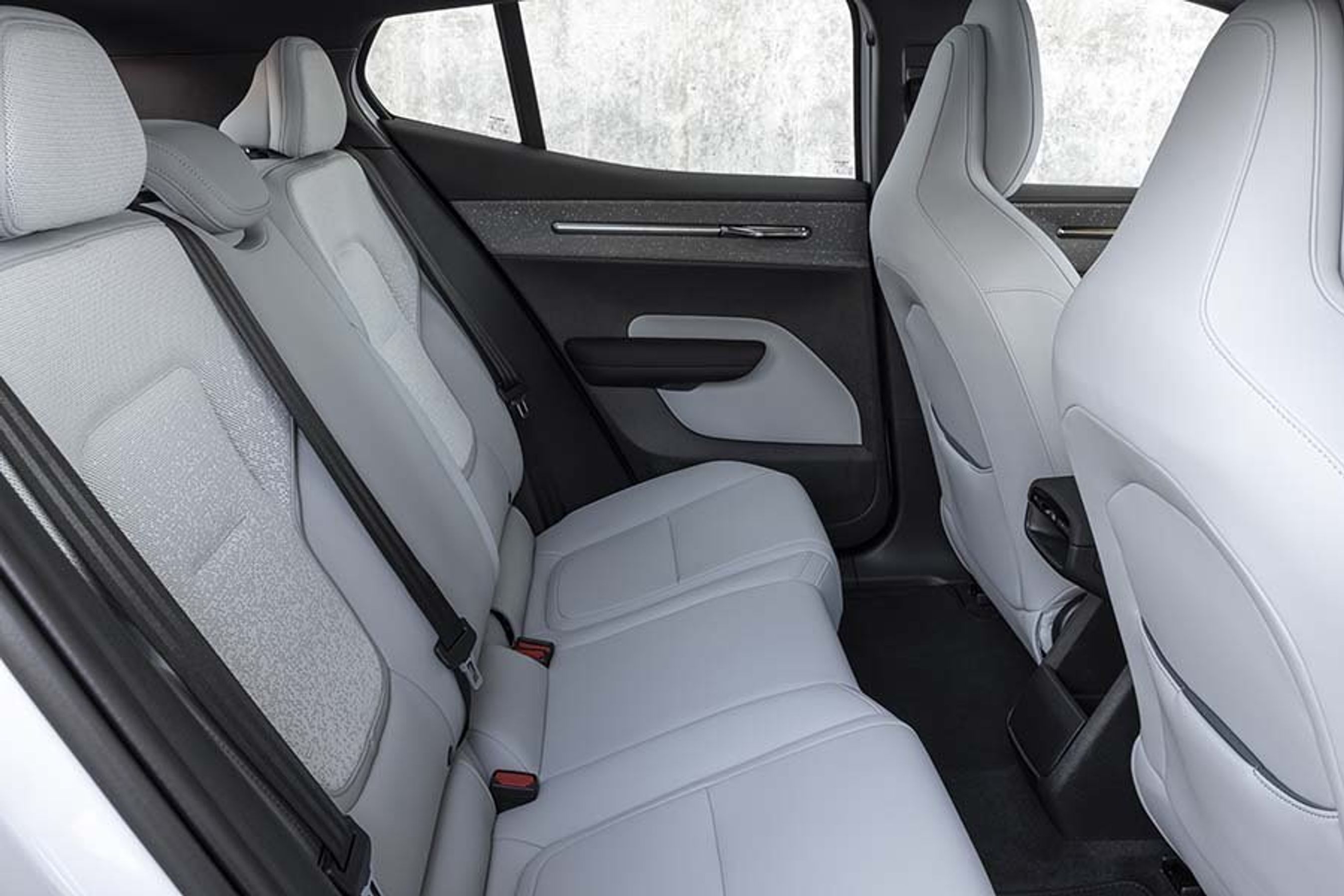 Bagsædet i en Volvo EX30.