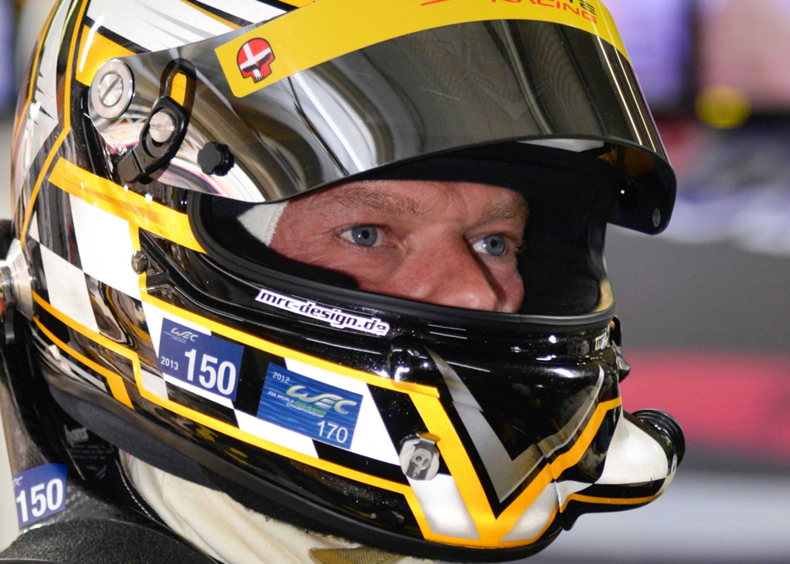 Danske Jan Magnussen har store problemer med sin Corvette, der ikke kører hurtigt nok på langsiden.