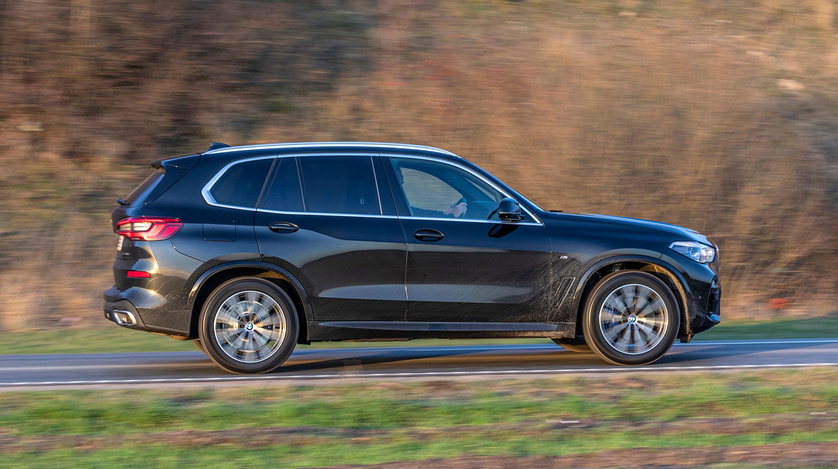 BMW X5 er en stor fem-personers firehjulstrækker med mulighed for at køre en stor del af tiden på strøm.